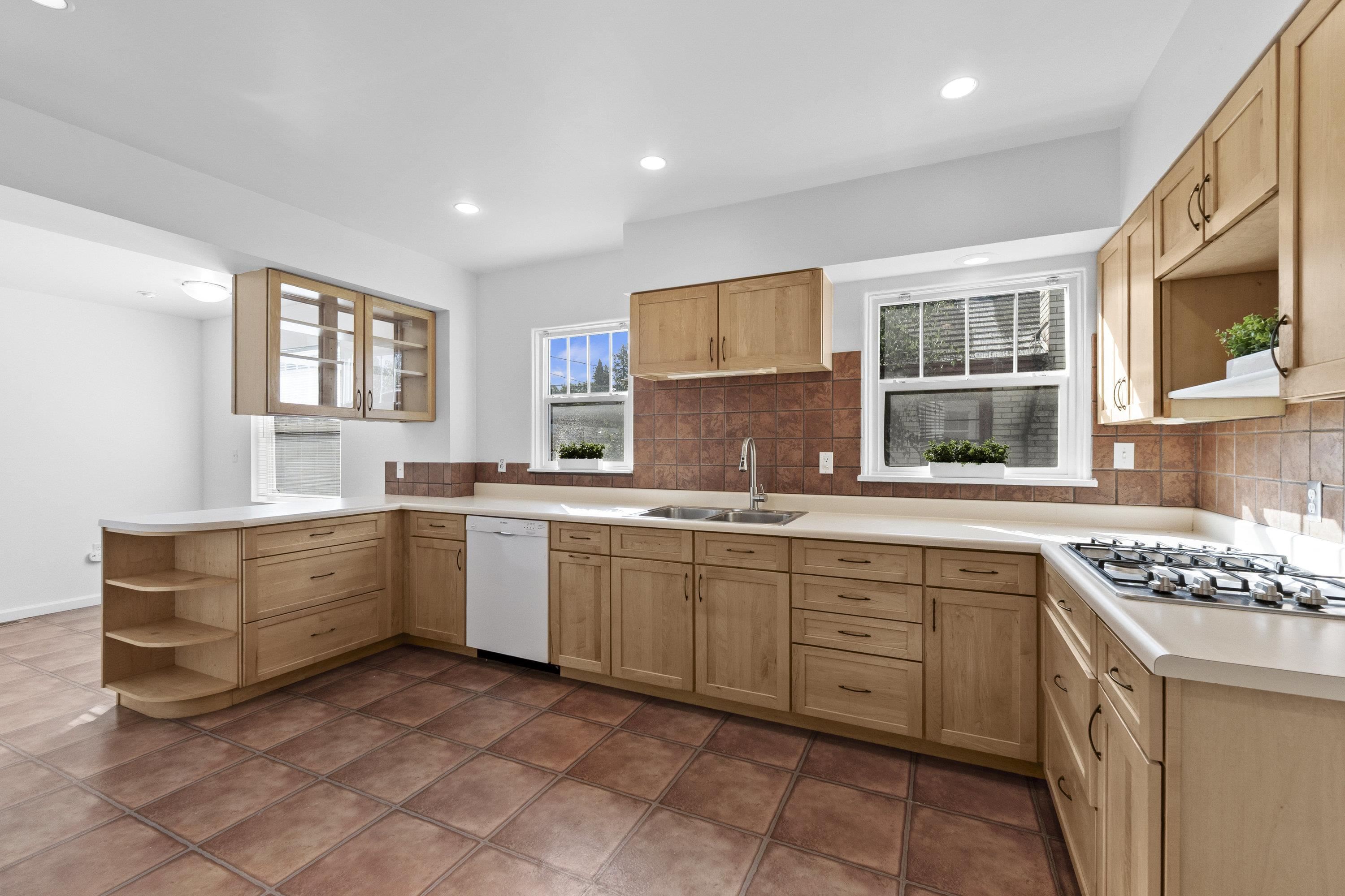 3110 N Sheridan Ct - Photo 12