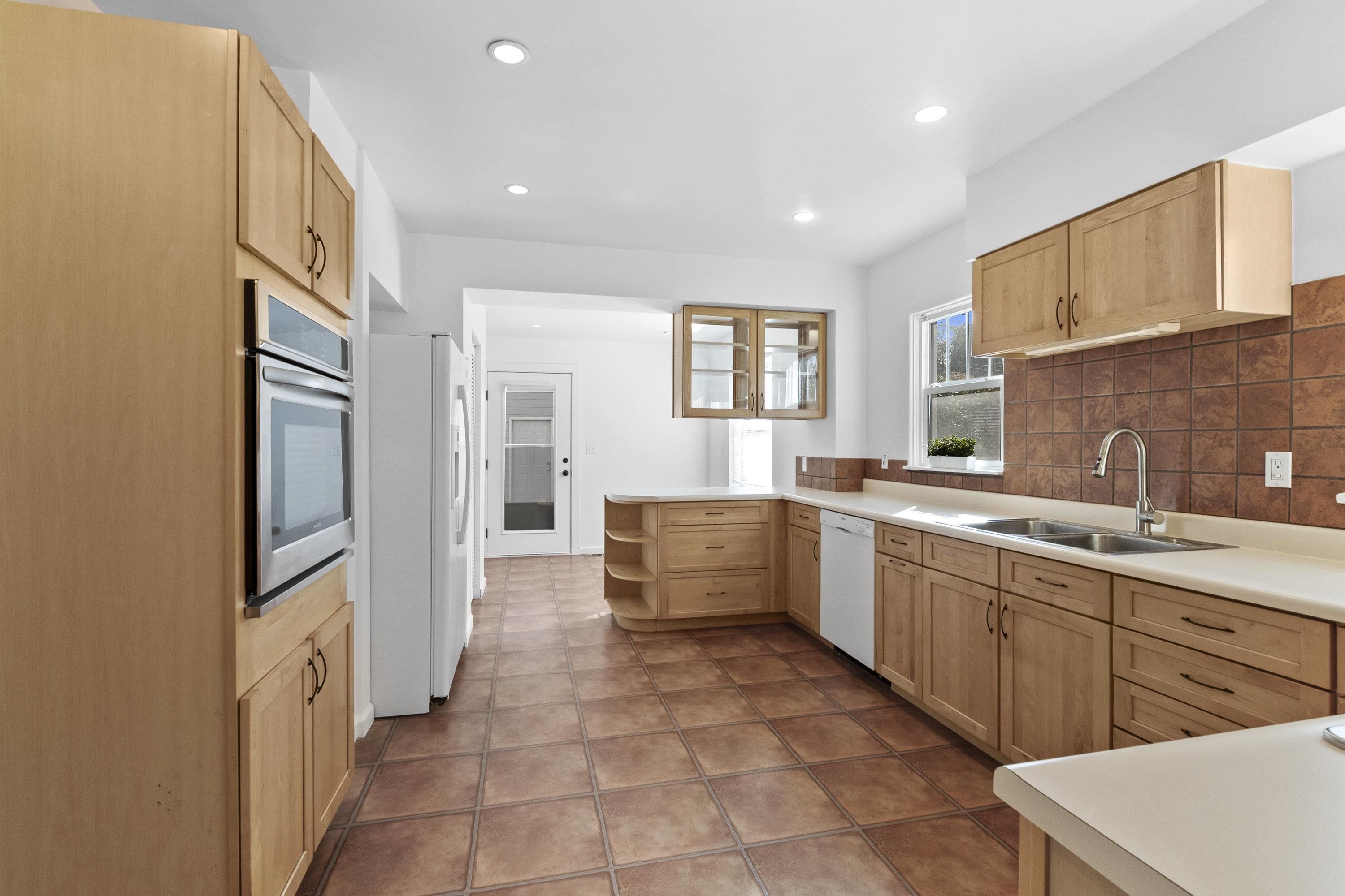 3110 N Sheridan Ct - Photo 15
