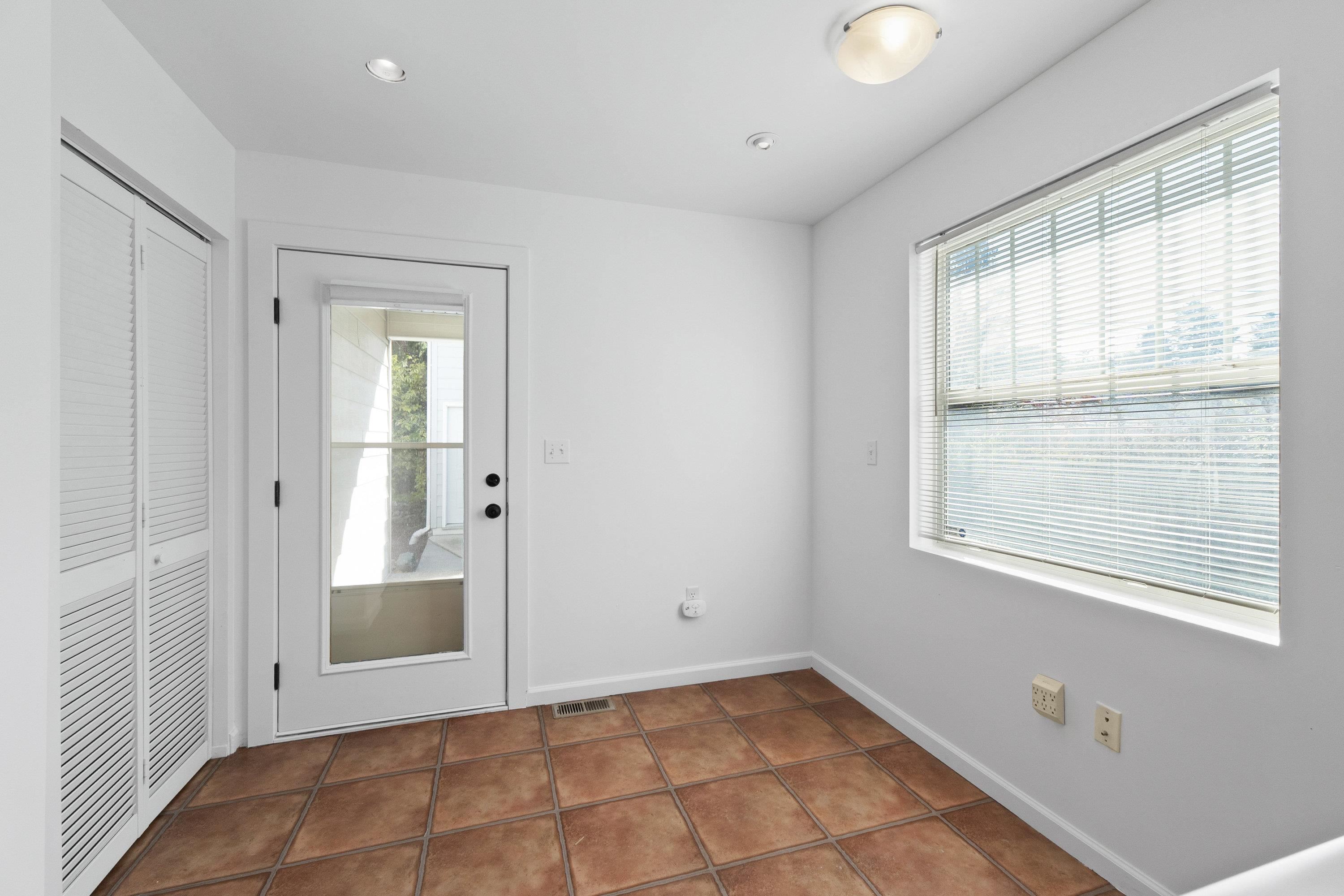 3110 N Sheridan Ct - Photo 16