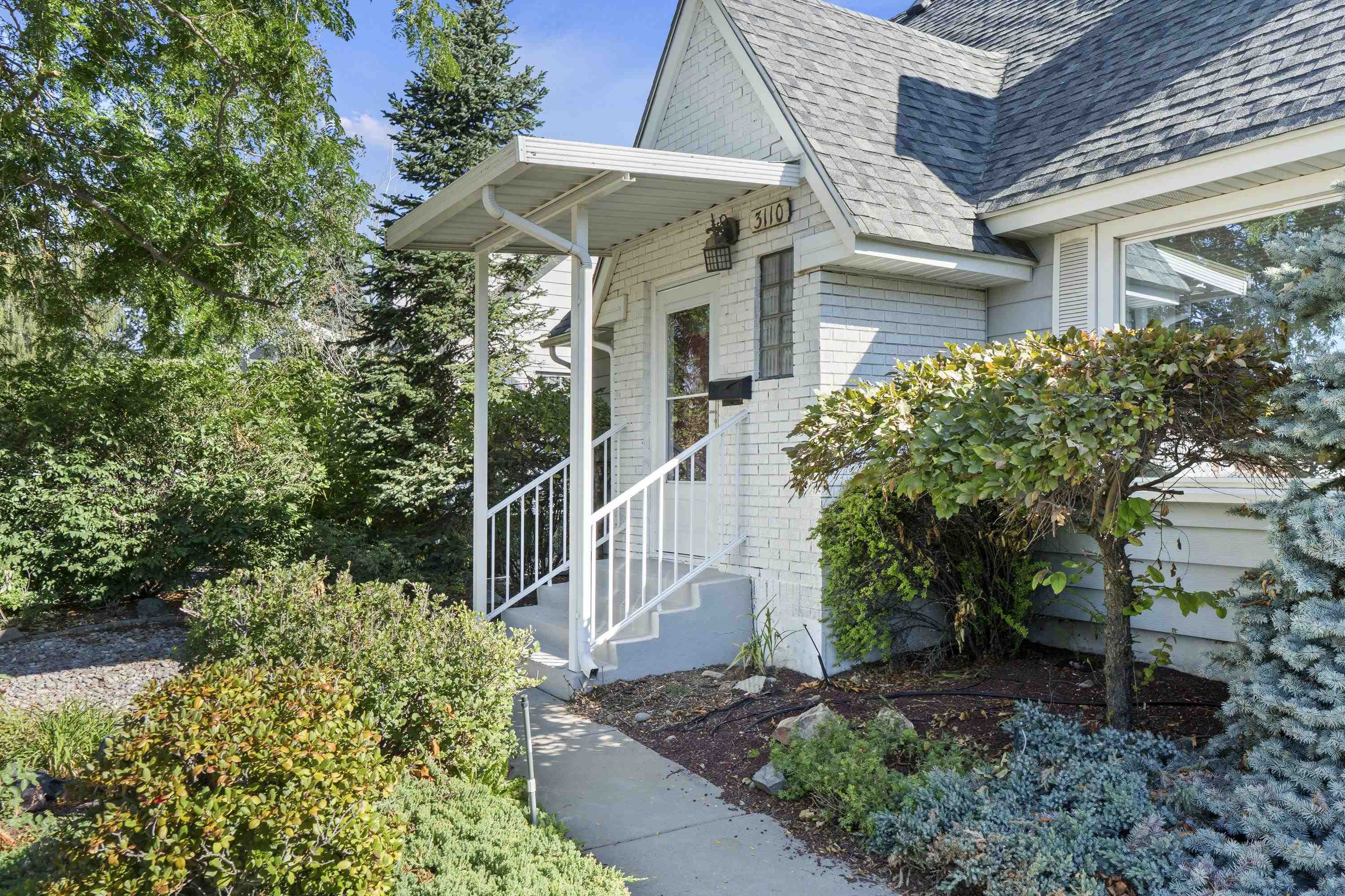 3110 N Sheridan Ct - Photo 5