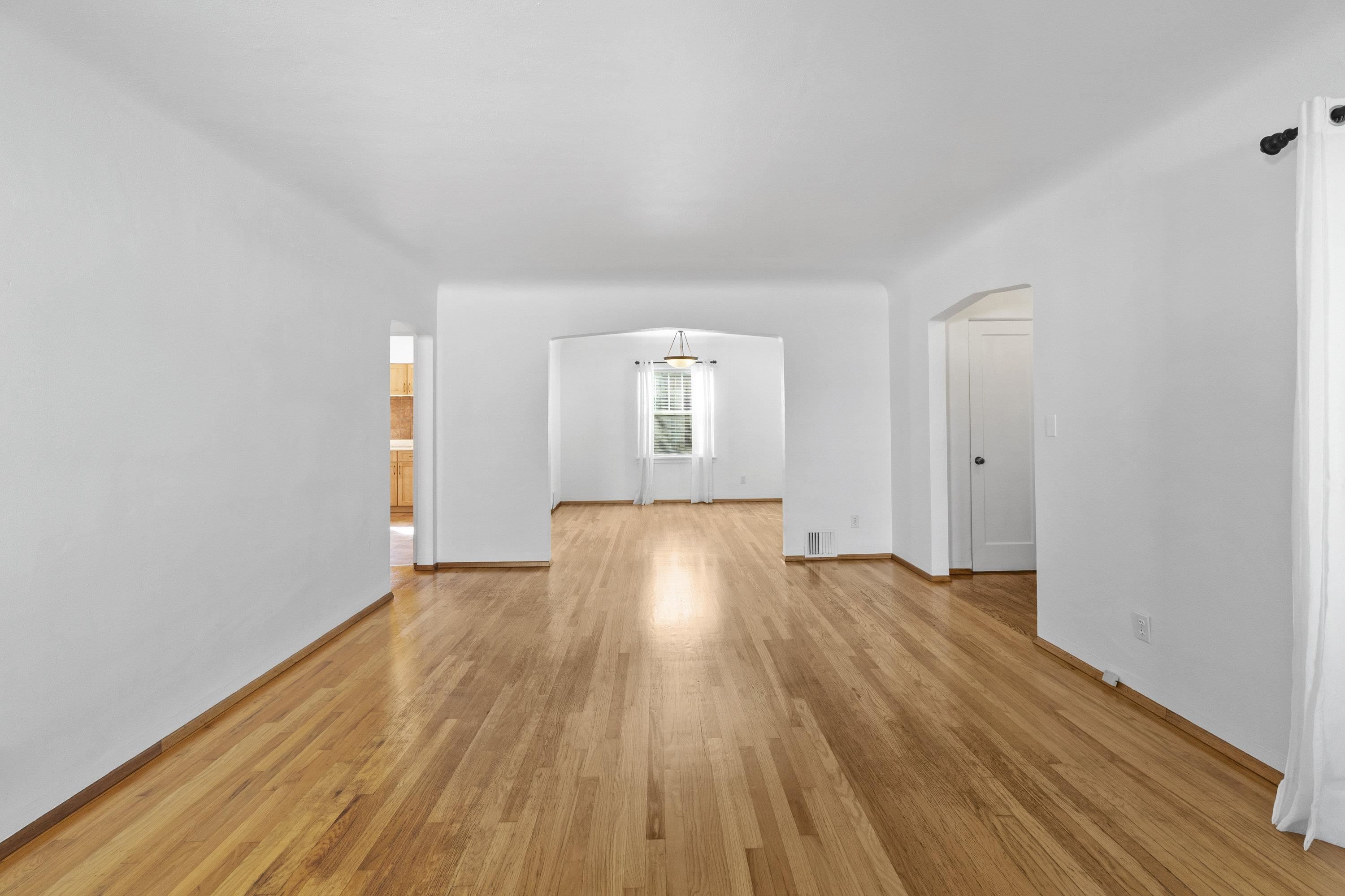 3110 N Sheridan Ct - Photo 8