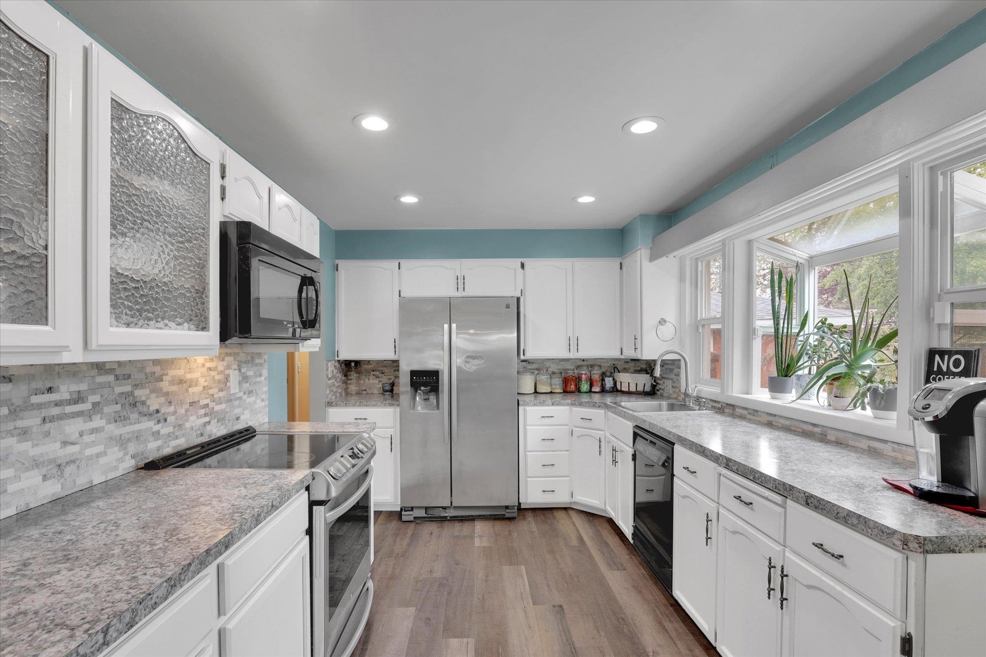 5504 N Forest Blvd - Photo 12