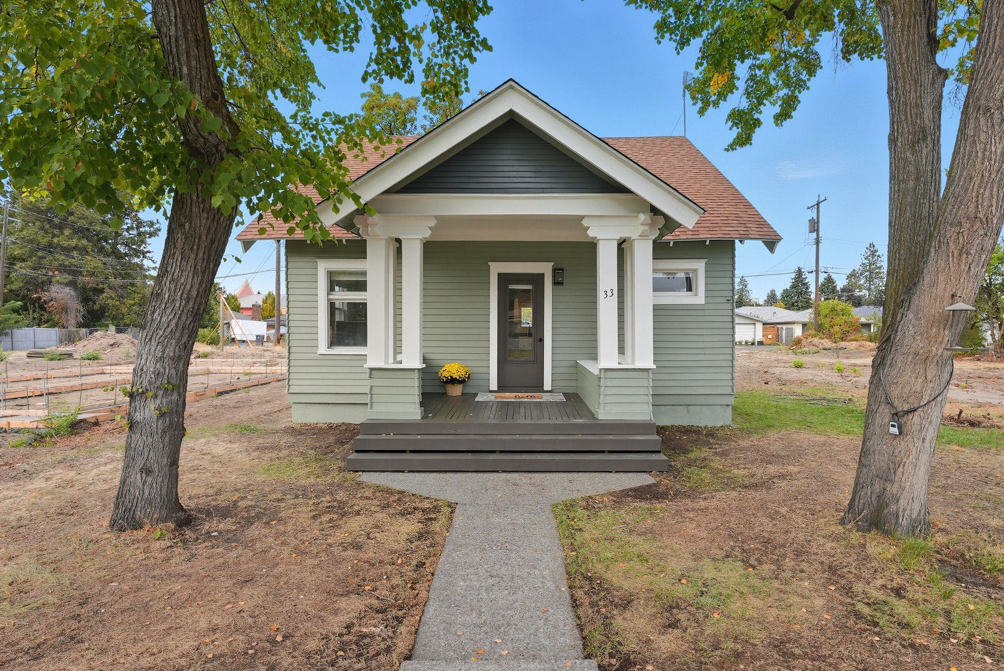 33 E Everett Ave - Photo 1