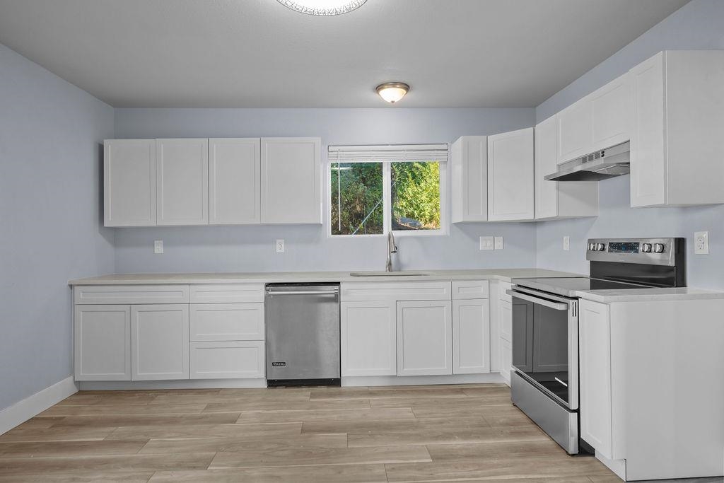 231 W Poplar St - Photo 11