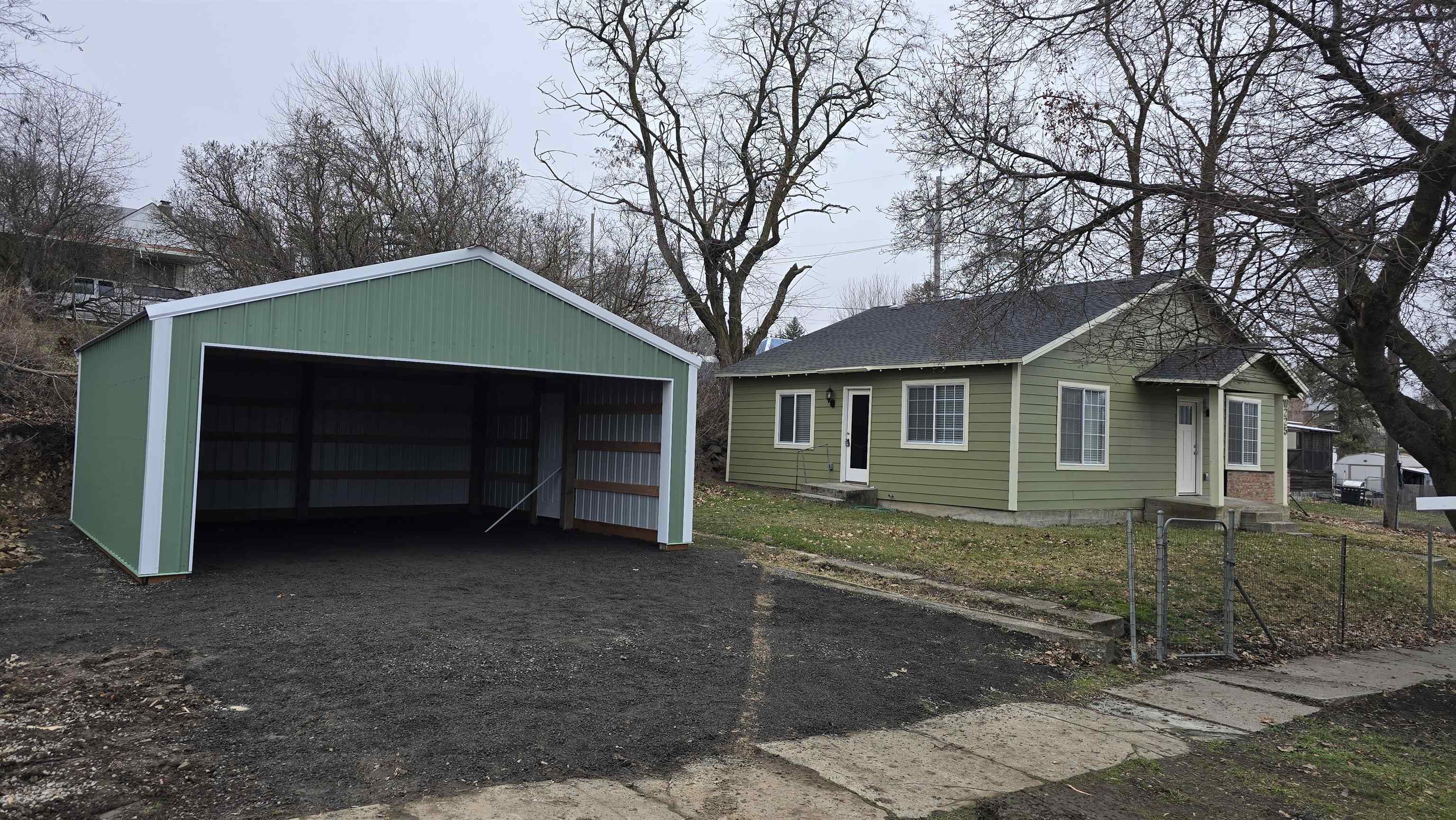 231 W Poplar St - Photo 35