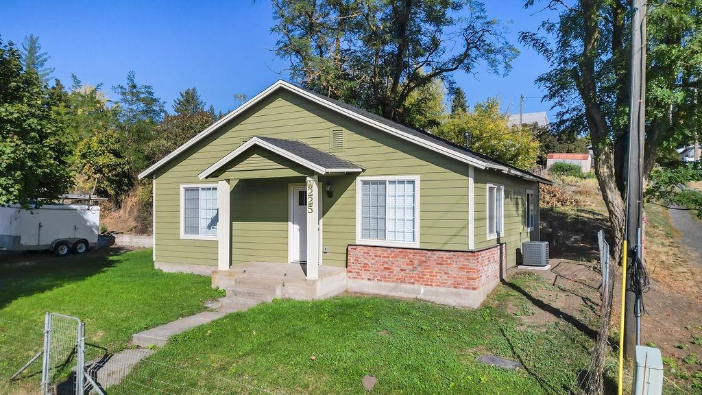 231 W Poplar St - Photo 36