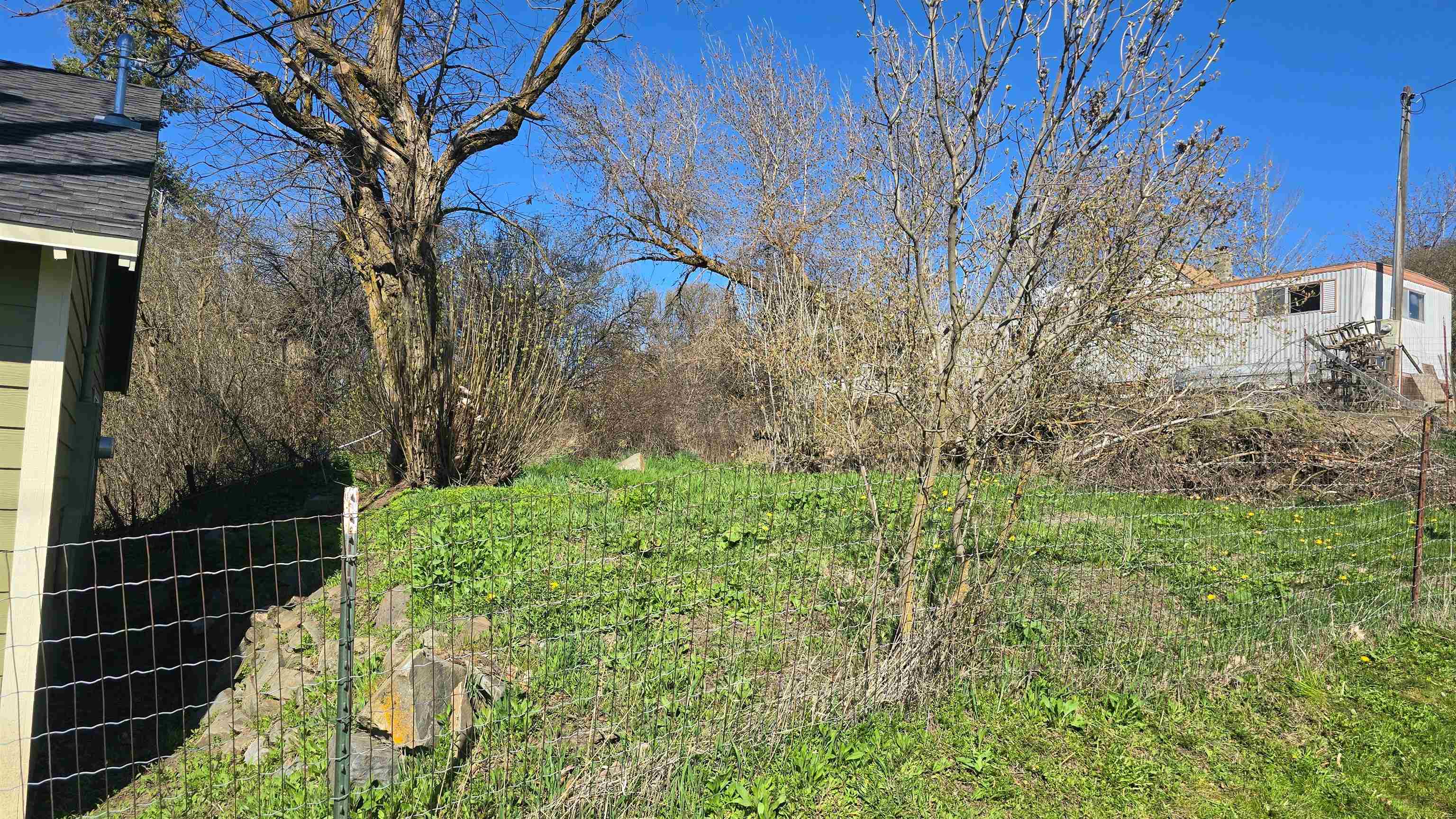 231 W Poplar St - Photo 38