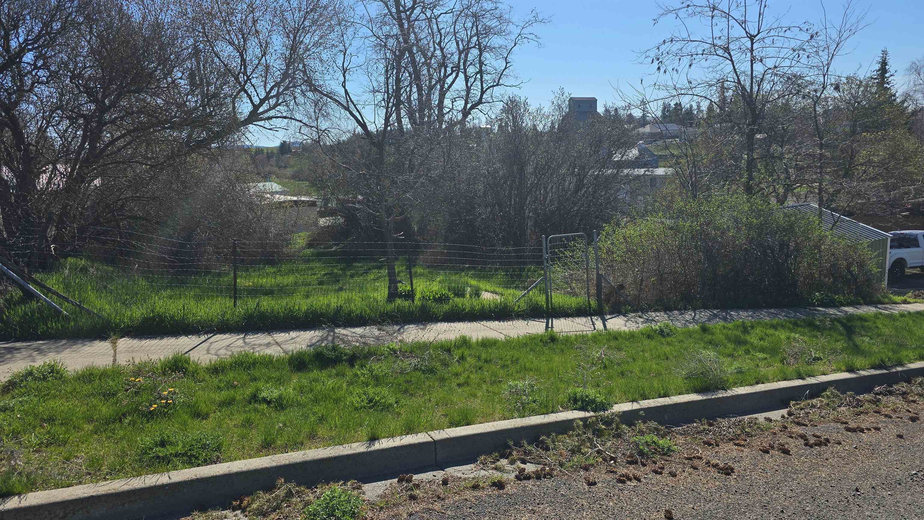 231 W Poplar St - Photo 41