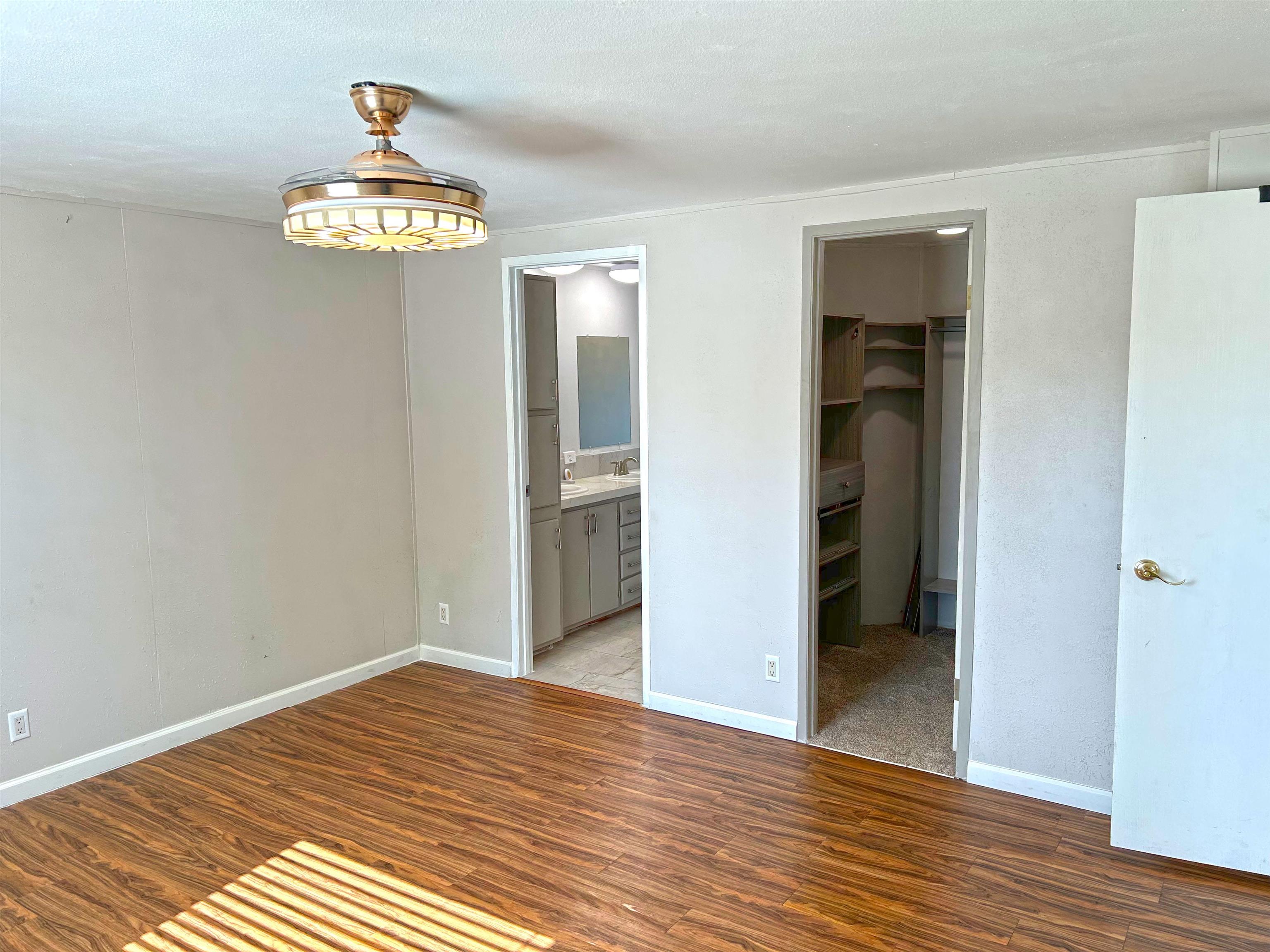 10510 W Richland Rd - Photo 11