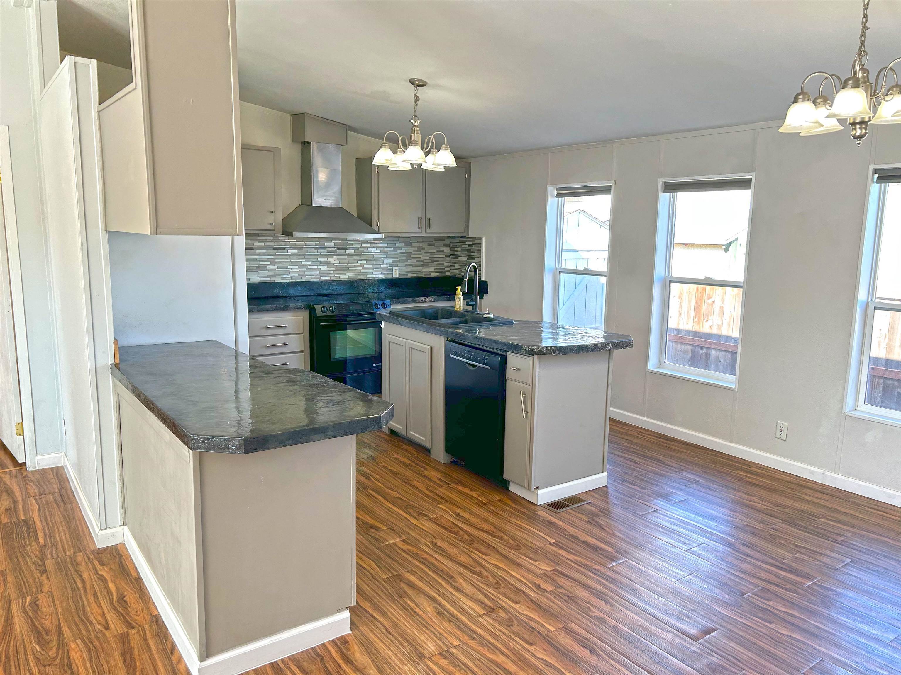 10510 W Richland Rd - Photo 5