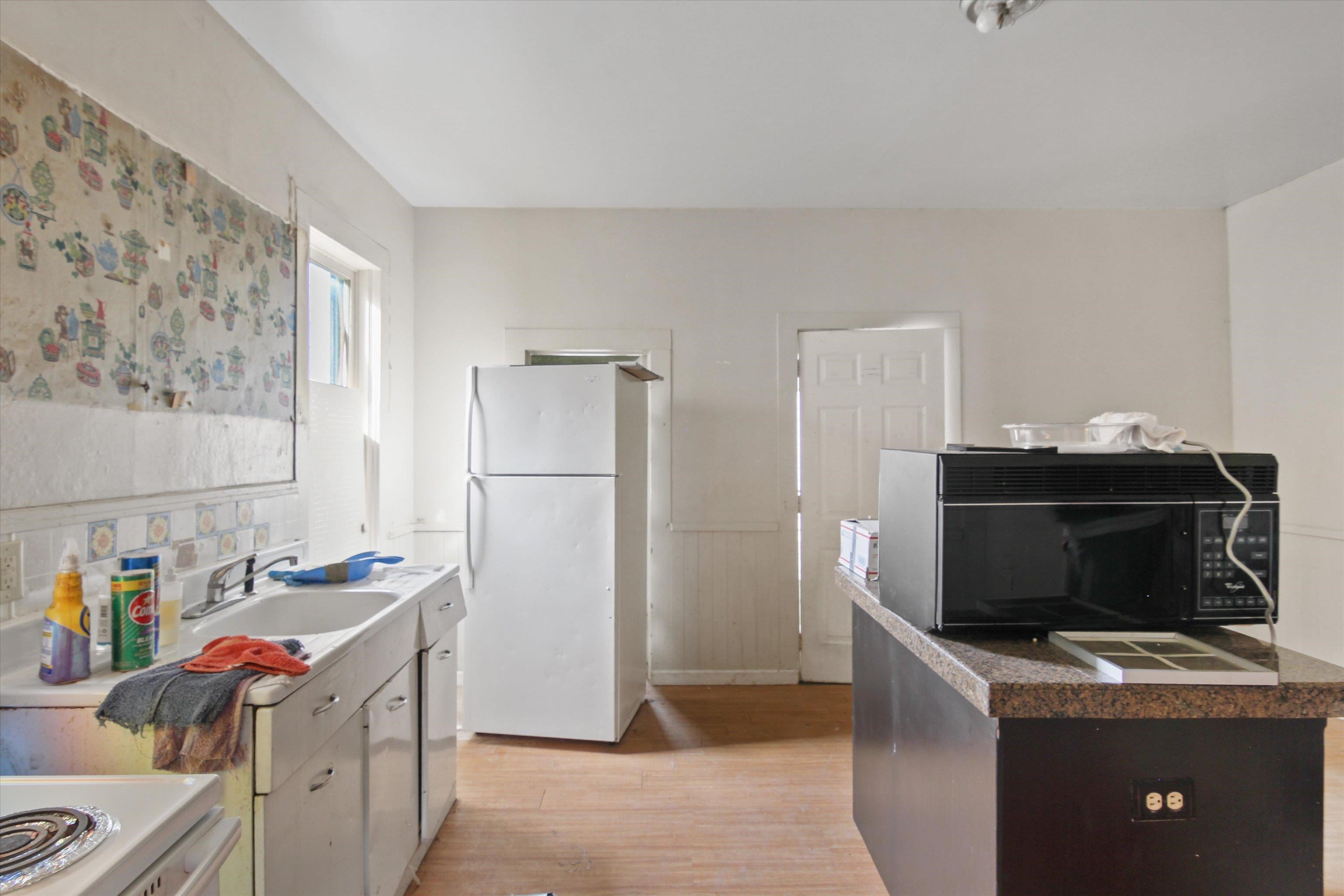 1608 E Hartson Ave - Photo 23