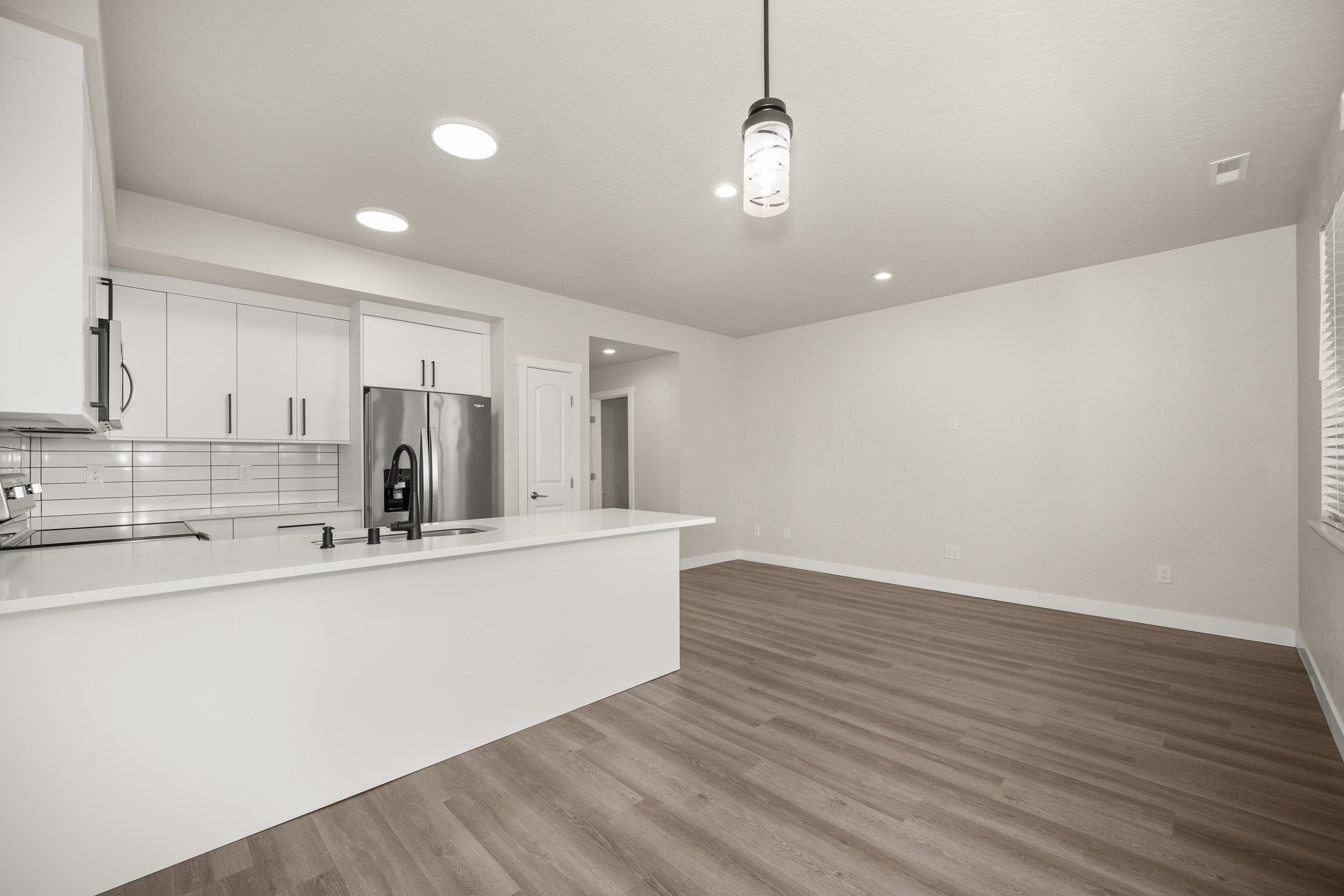 11904,11905,119 E Spruce Ln - Photo 15