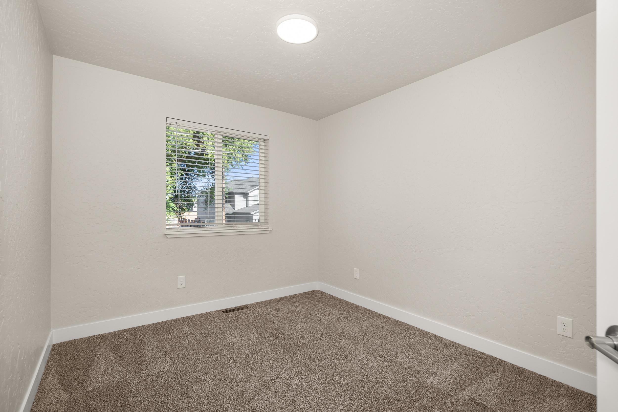 11904,11905,119 E Spruce Ln - Photo 24