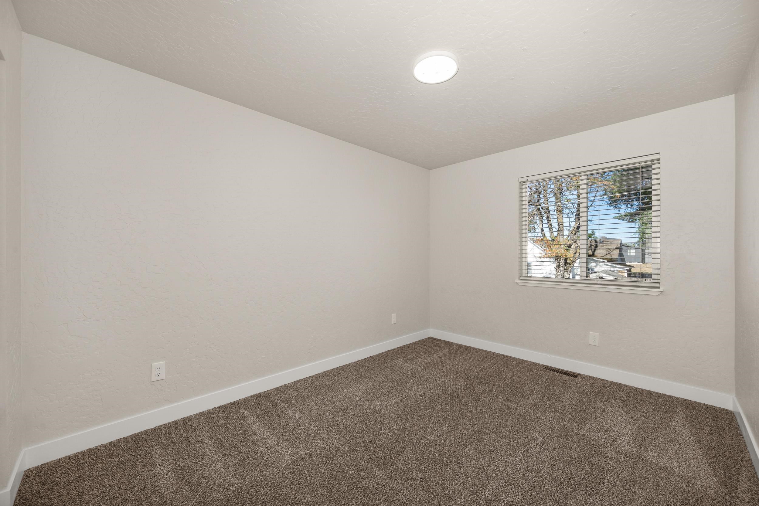 11904,11905,119 E Spruce Ln - Photo 27