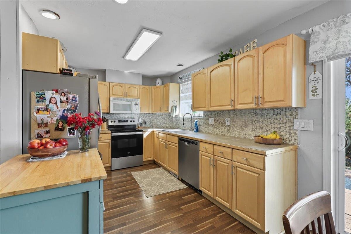3250 - 3252 N Ash Pl - Photo 12