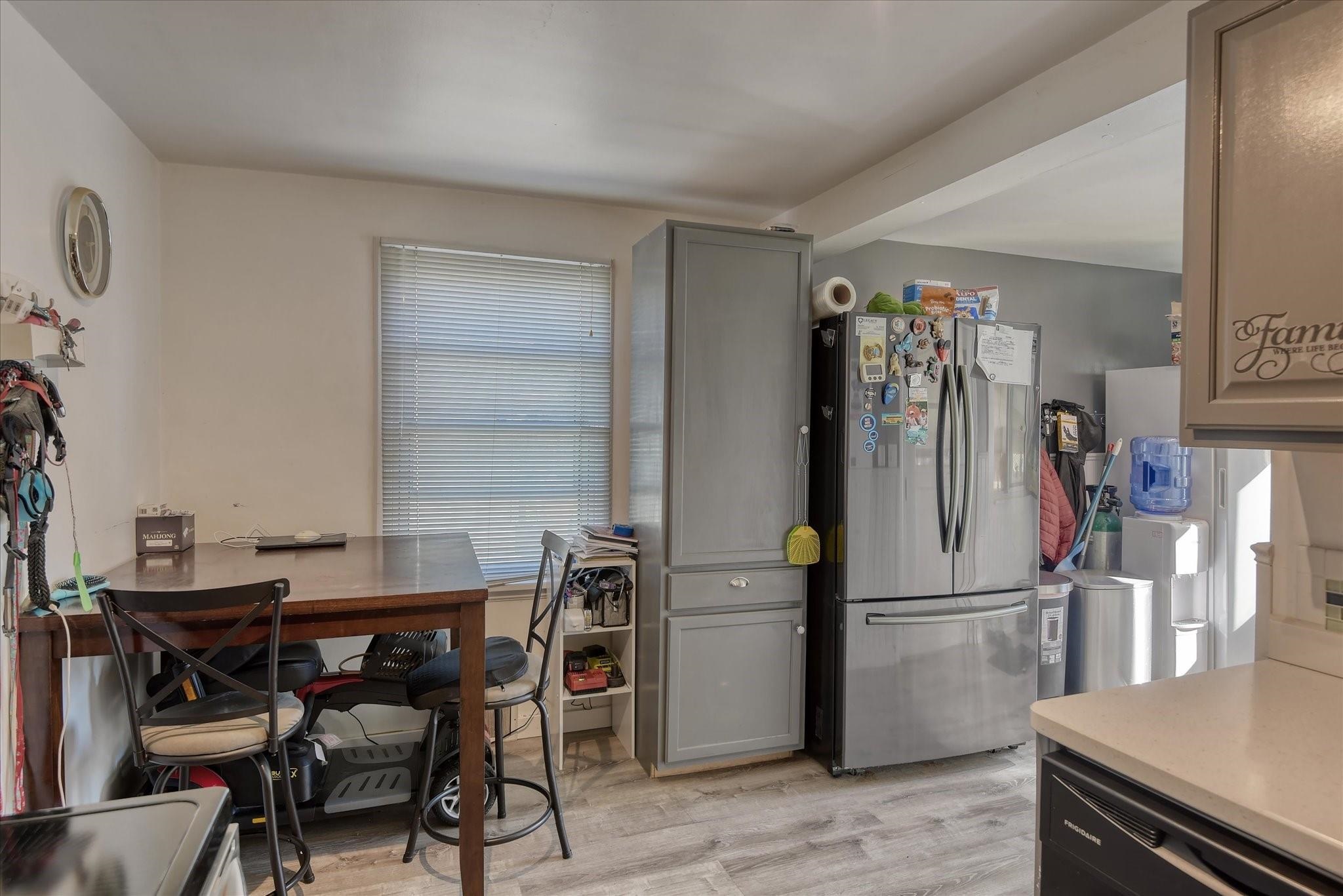 2421 W Lacrosse Ave - Photo 14