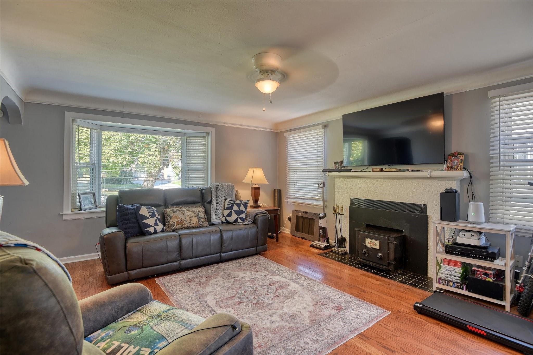 2421 W Lacrosse Ave - Photo 9