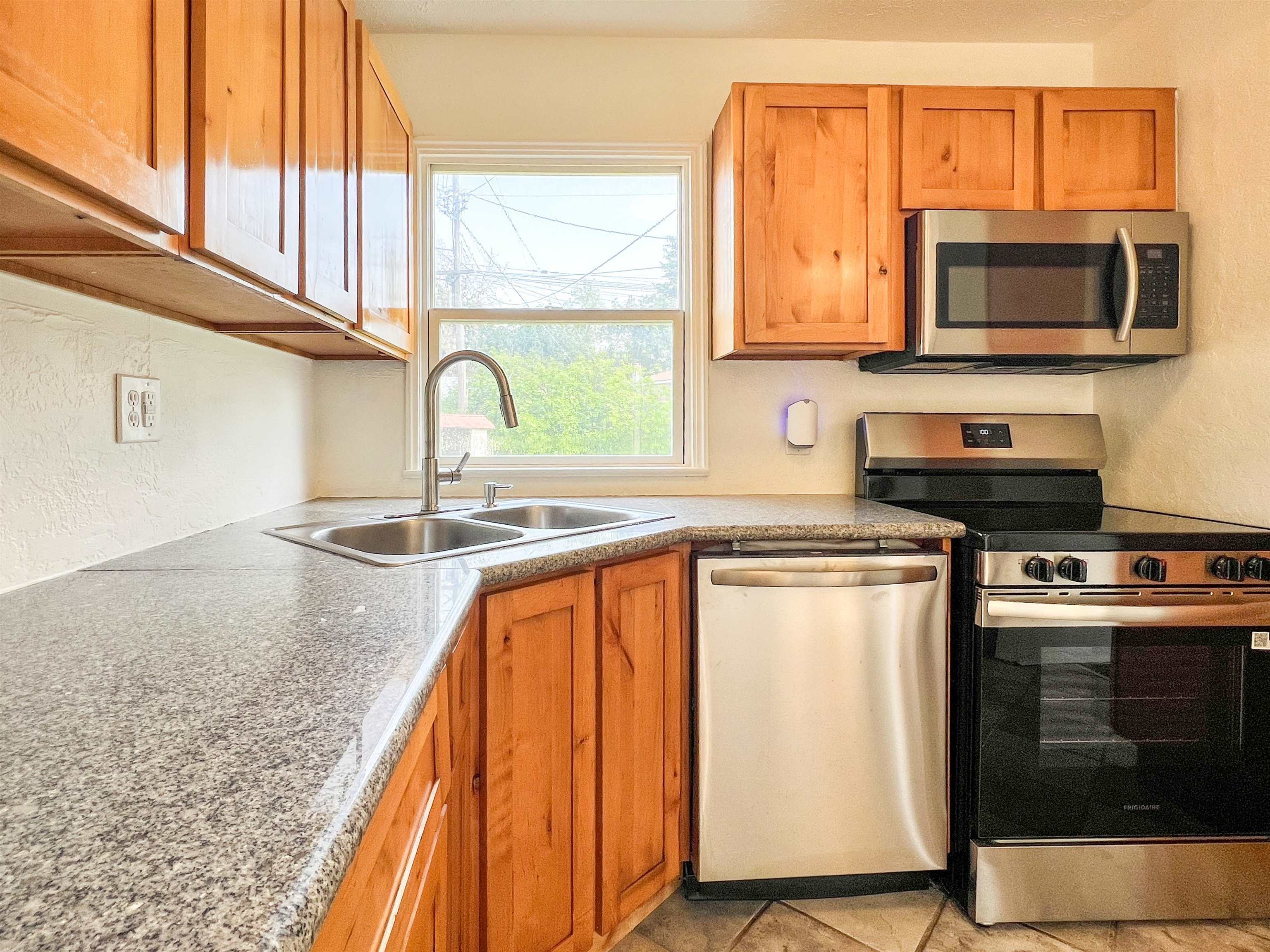 223 E Graves Rd - Photo 14