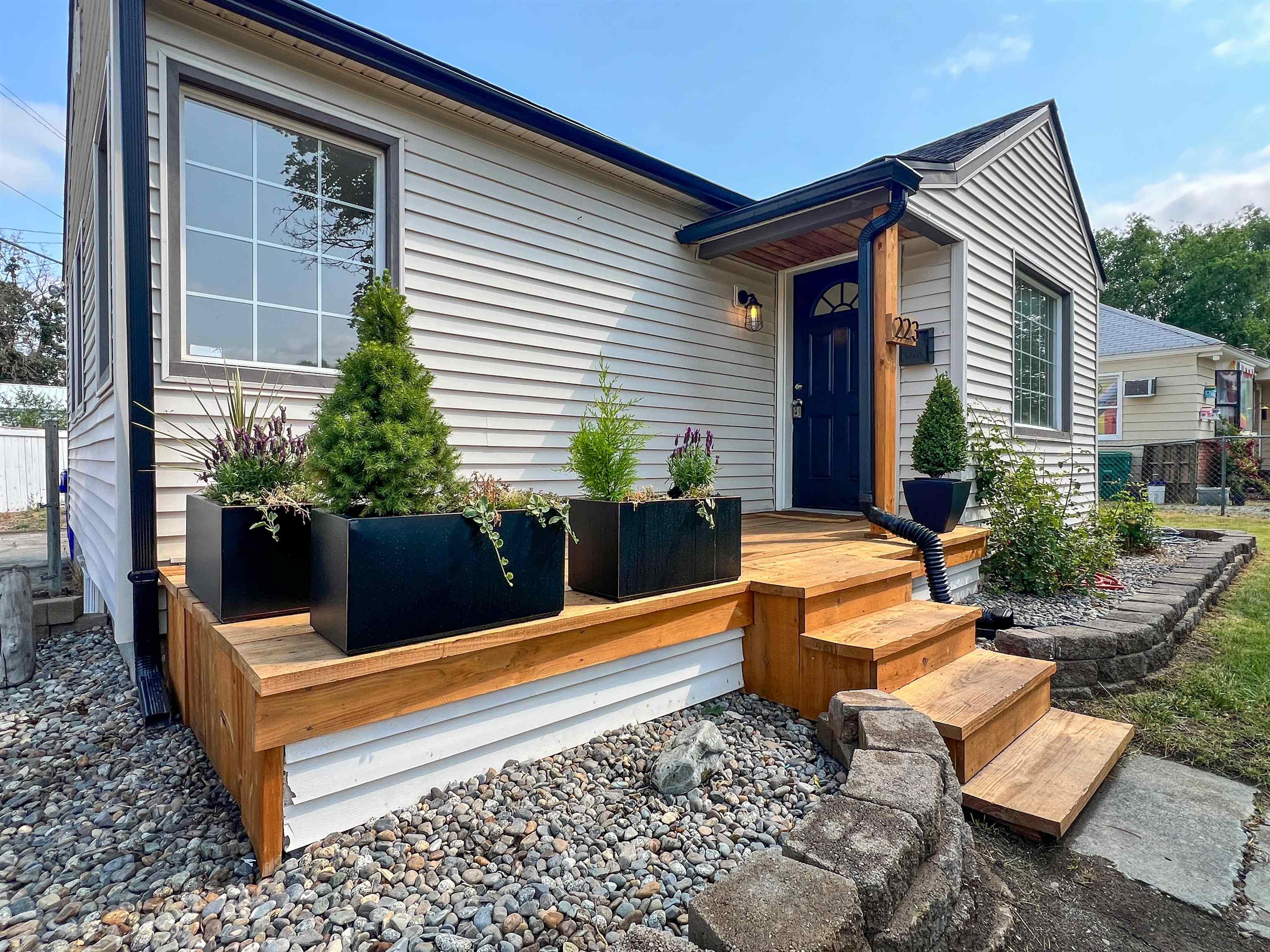 223 E Graves Rd - Photo 3