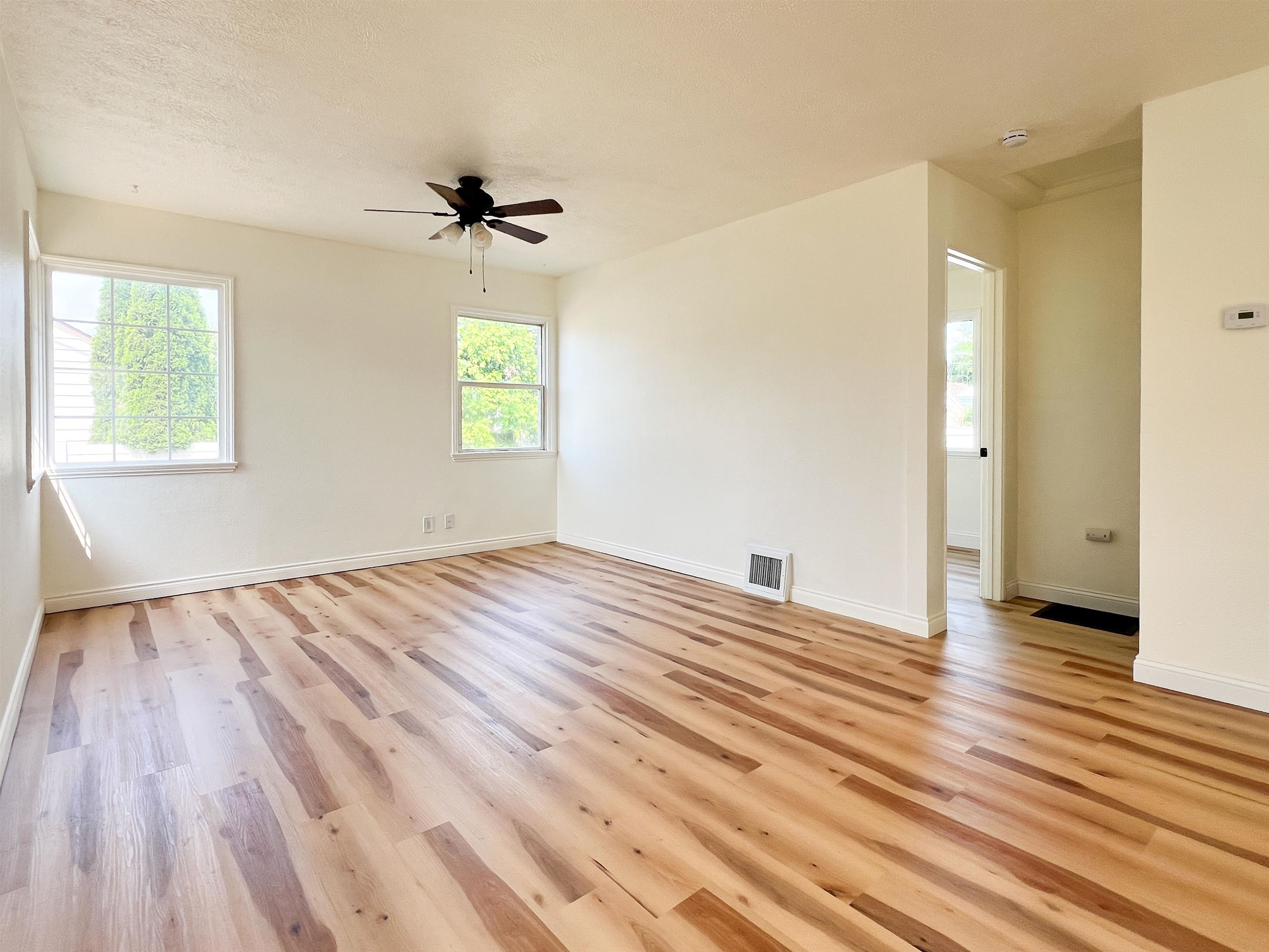 223 E Graves Rd - Photo 8