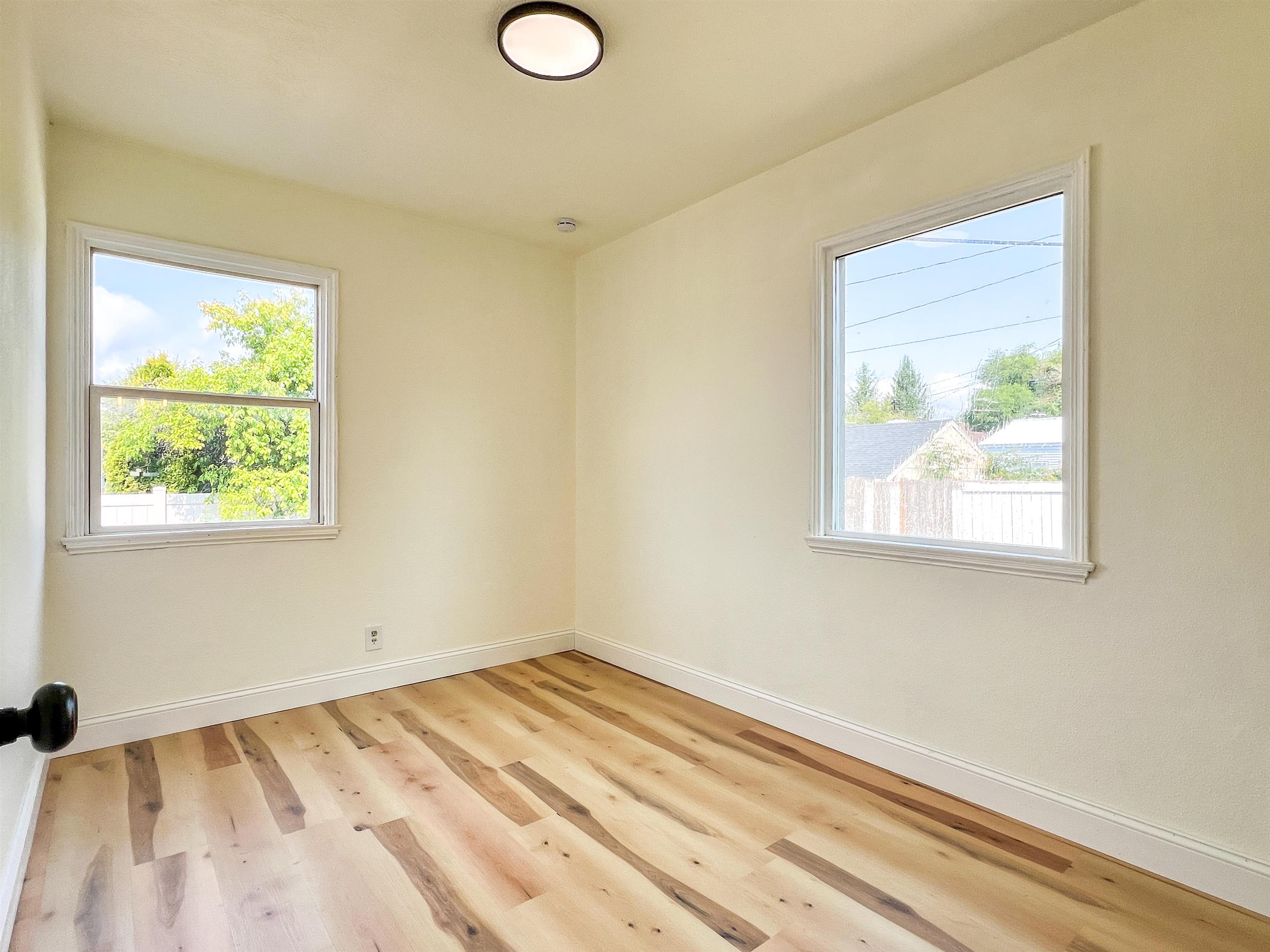 223 E Graves Rd - Photo 9