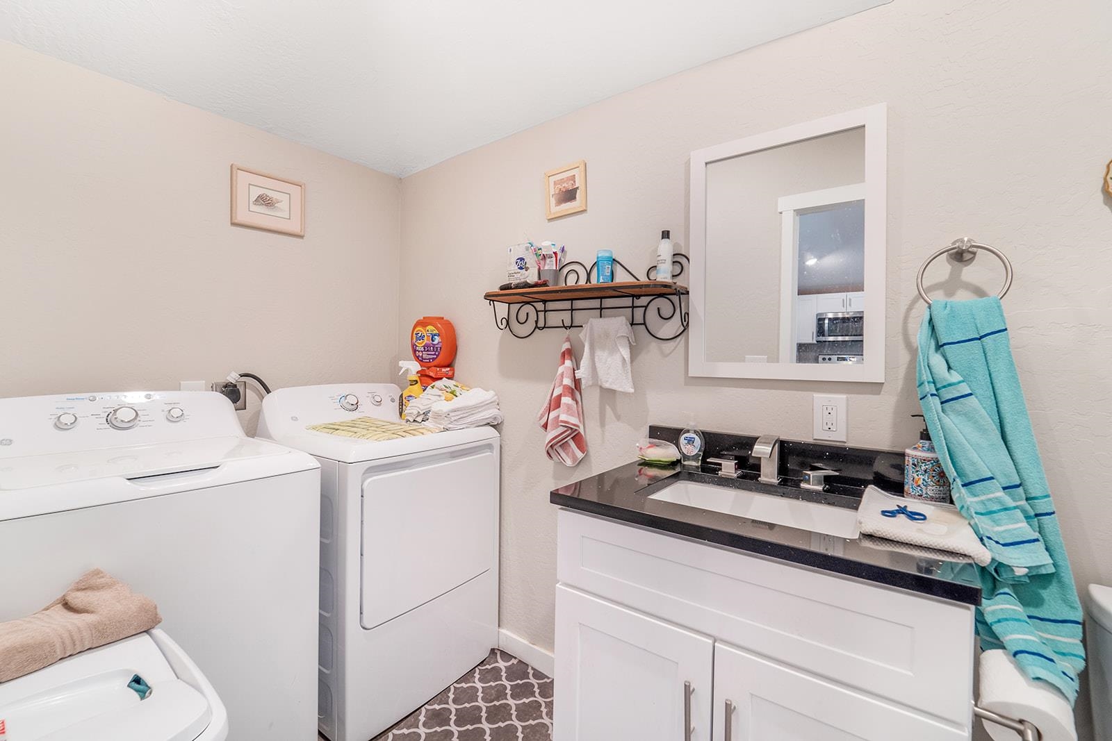 2213 E E GORDON Ave - Photo 9