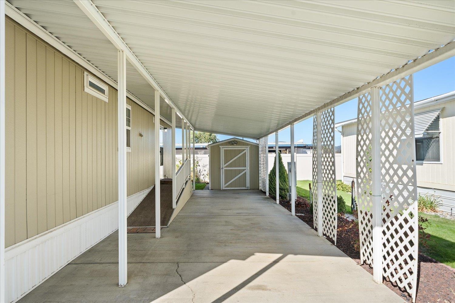 17001 E Meadowbrook Ln - Photo 3