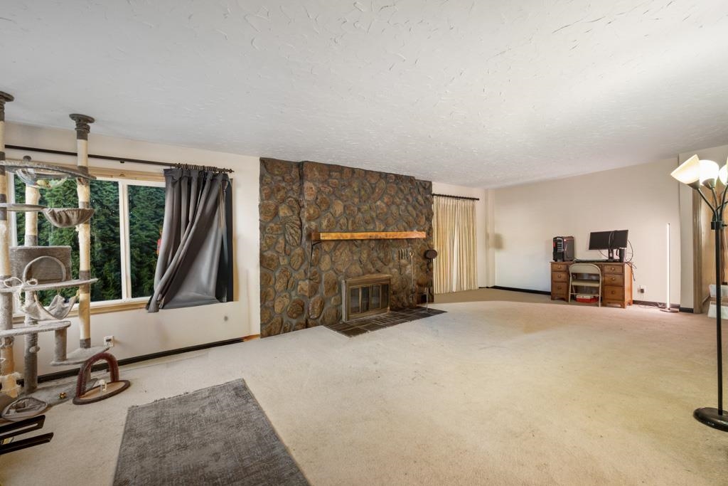 105 S Howard St - Photo 13