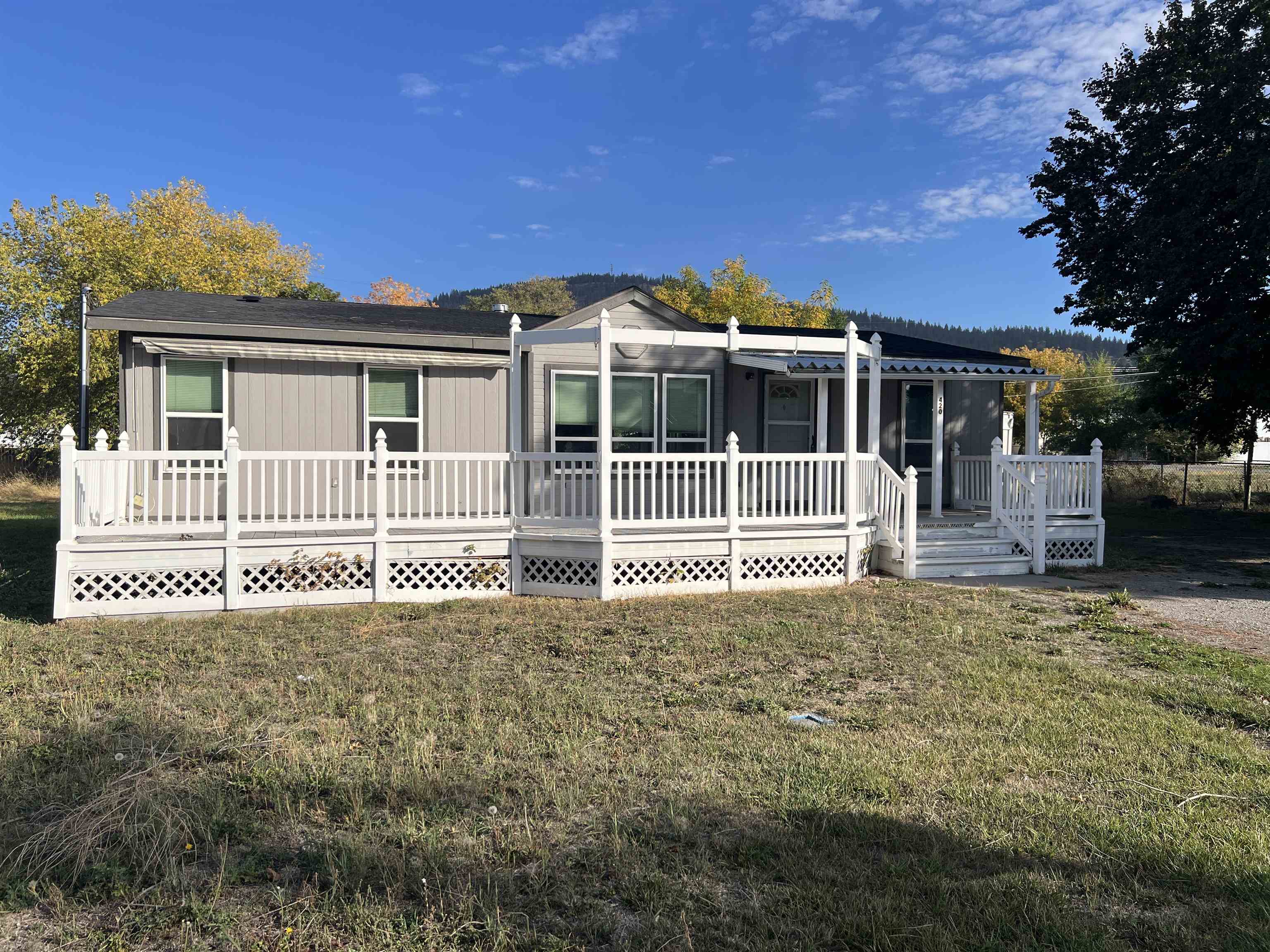 420 W 2nd Ave - Photo 1