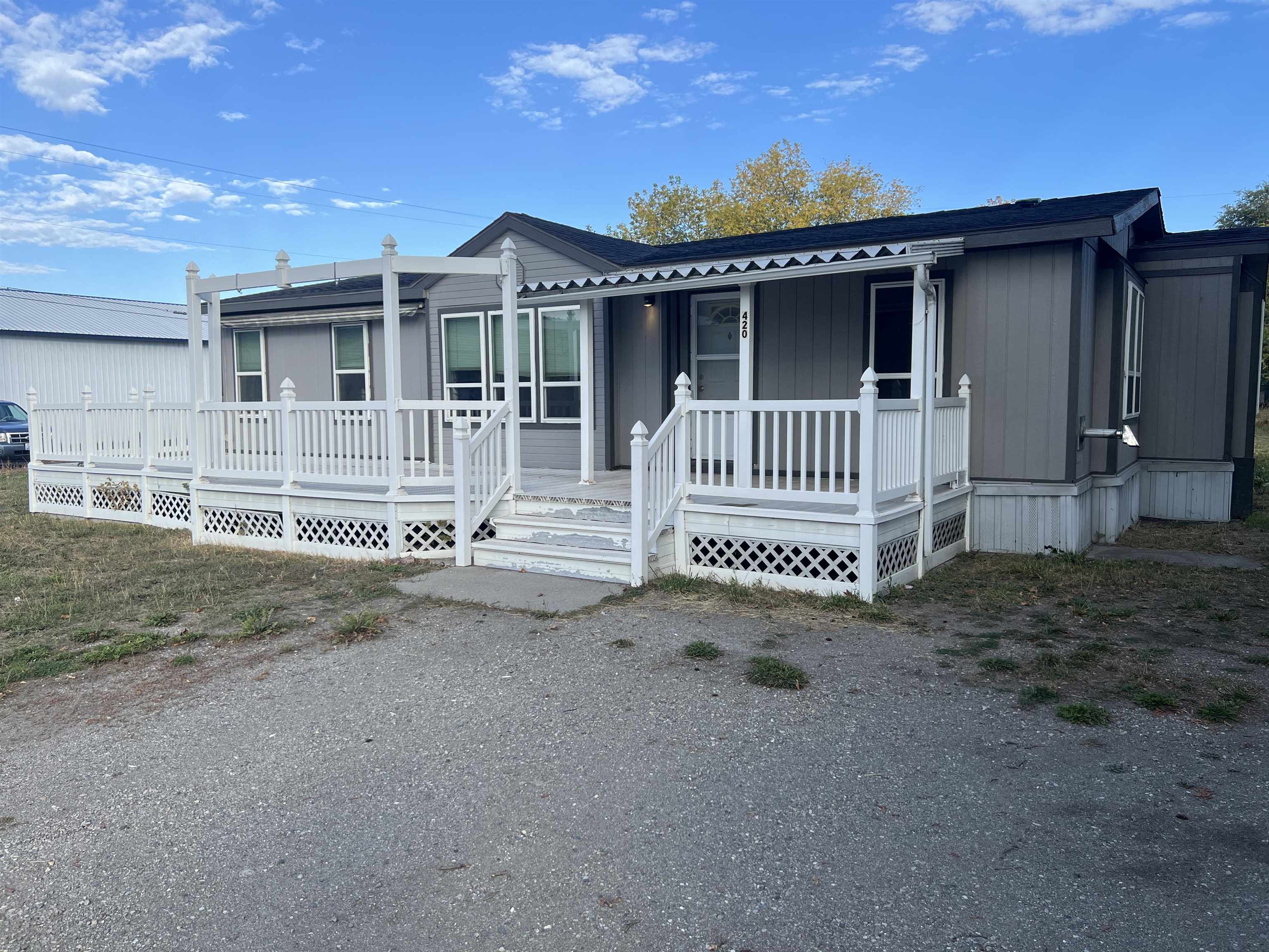 420 W 2nd Ave - Photo 2