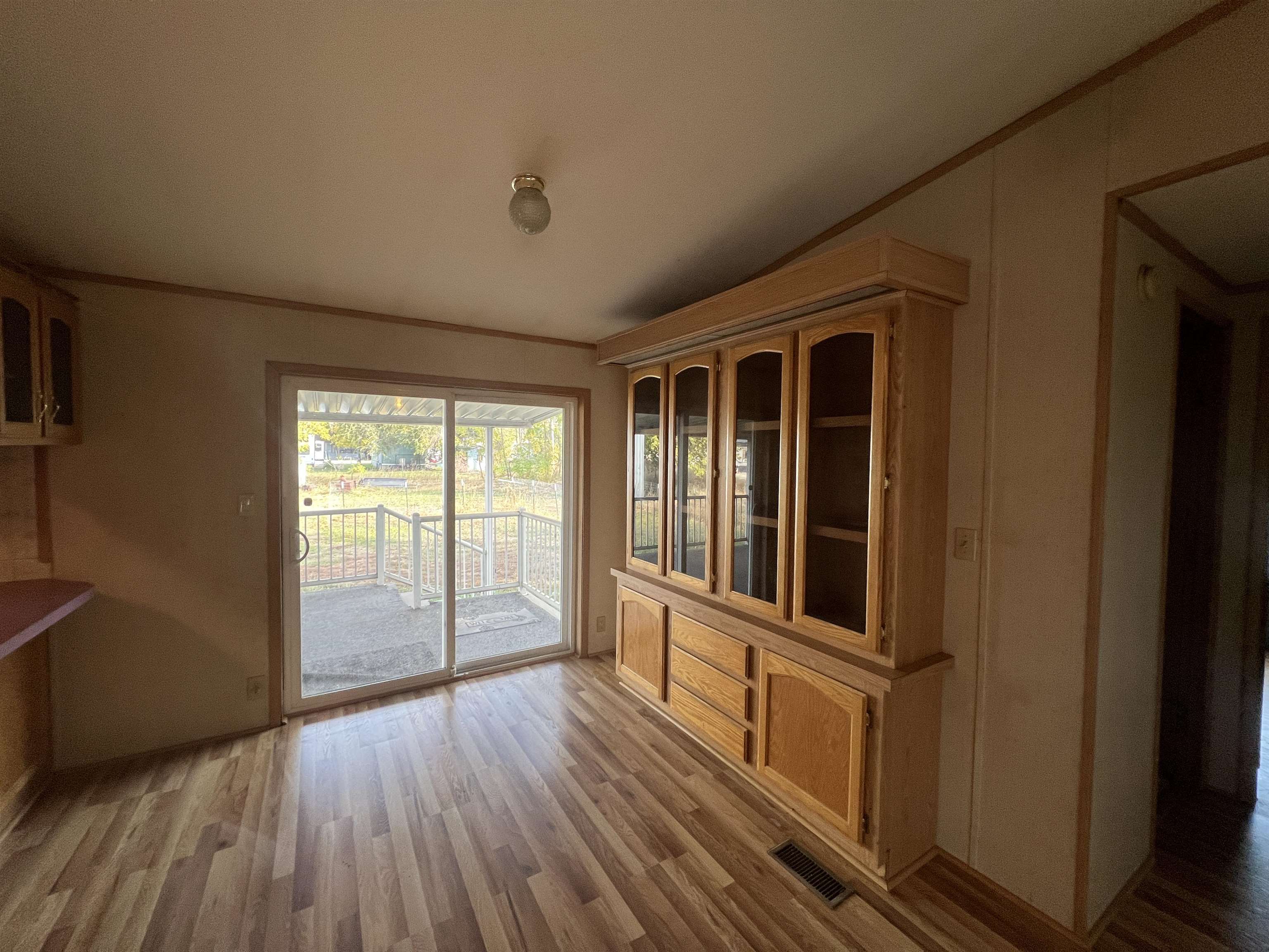 420 W 2nd Ave - Photo 12