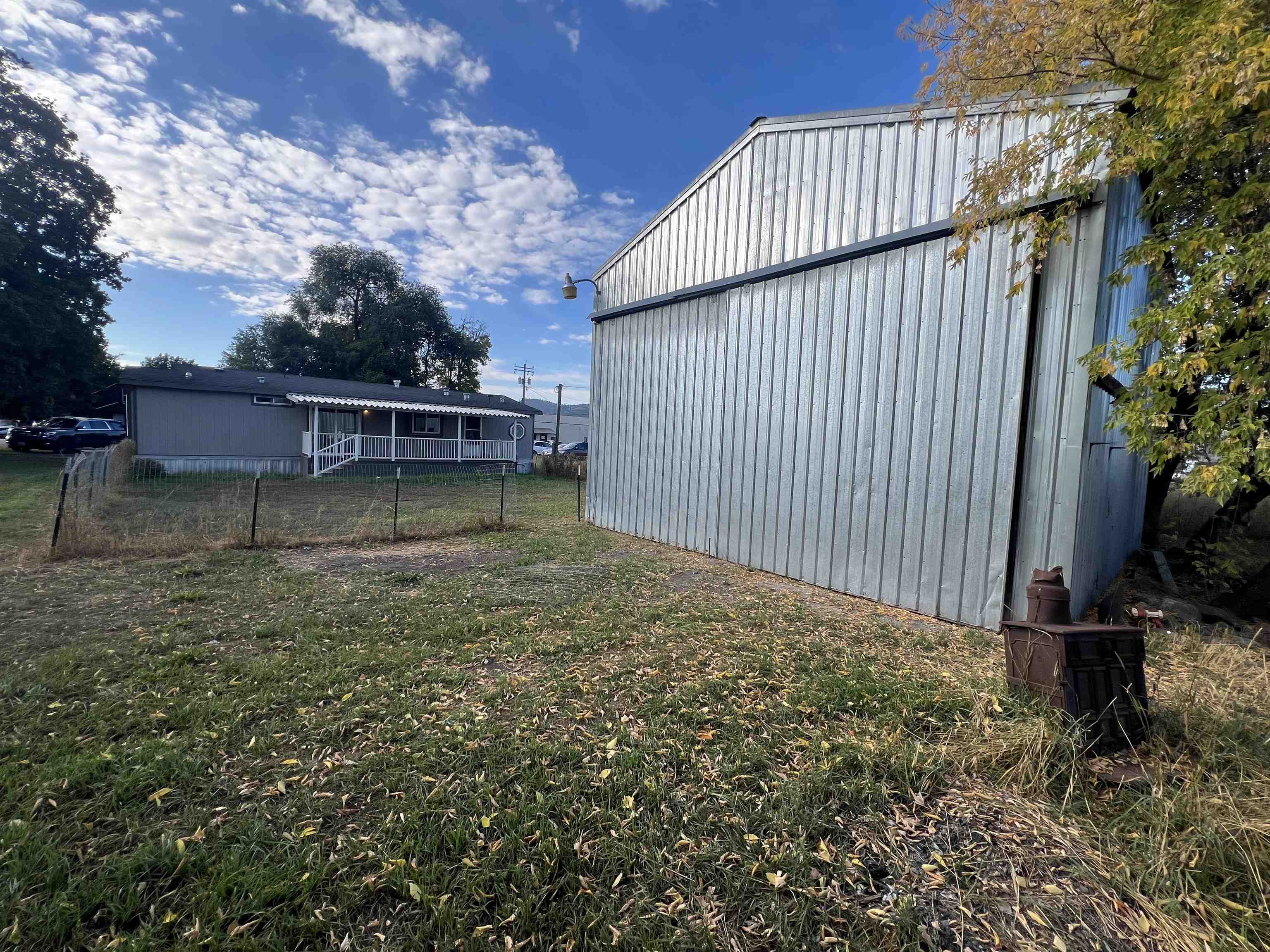 420 W 2nd Ave - Photo 20