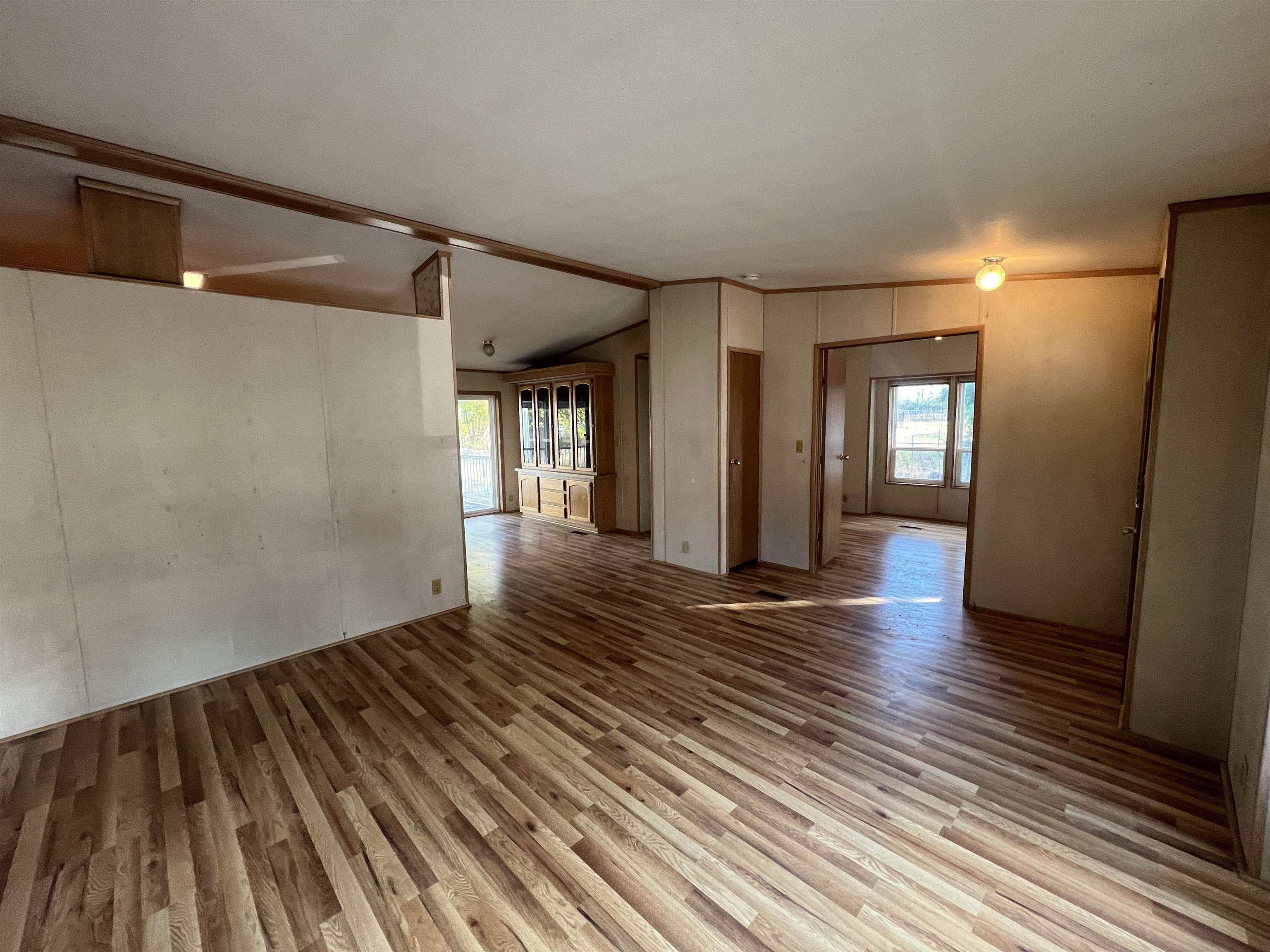 420 W 2nd Ave - Photo 3