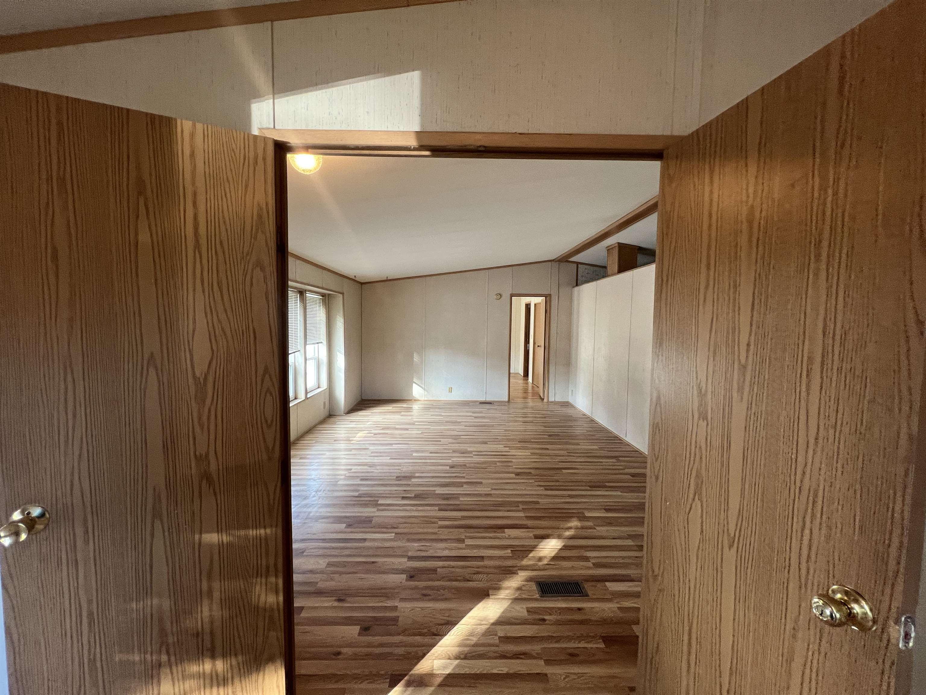 420 W 2nd Ave - Photo 4