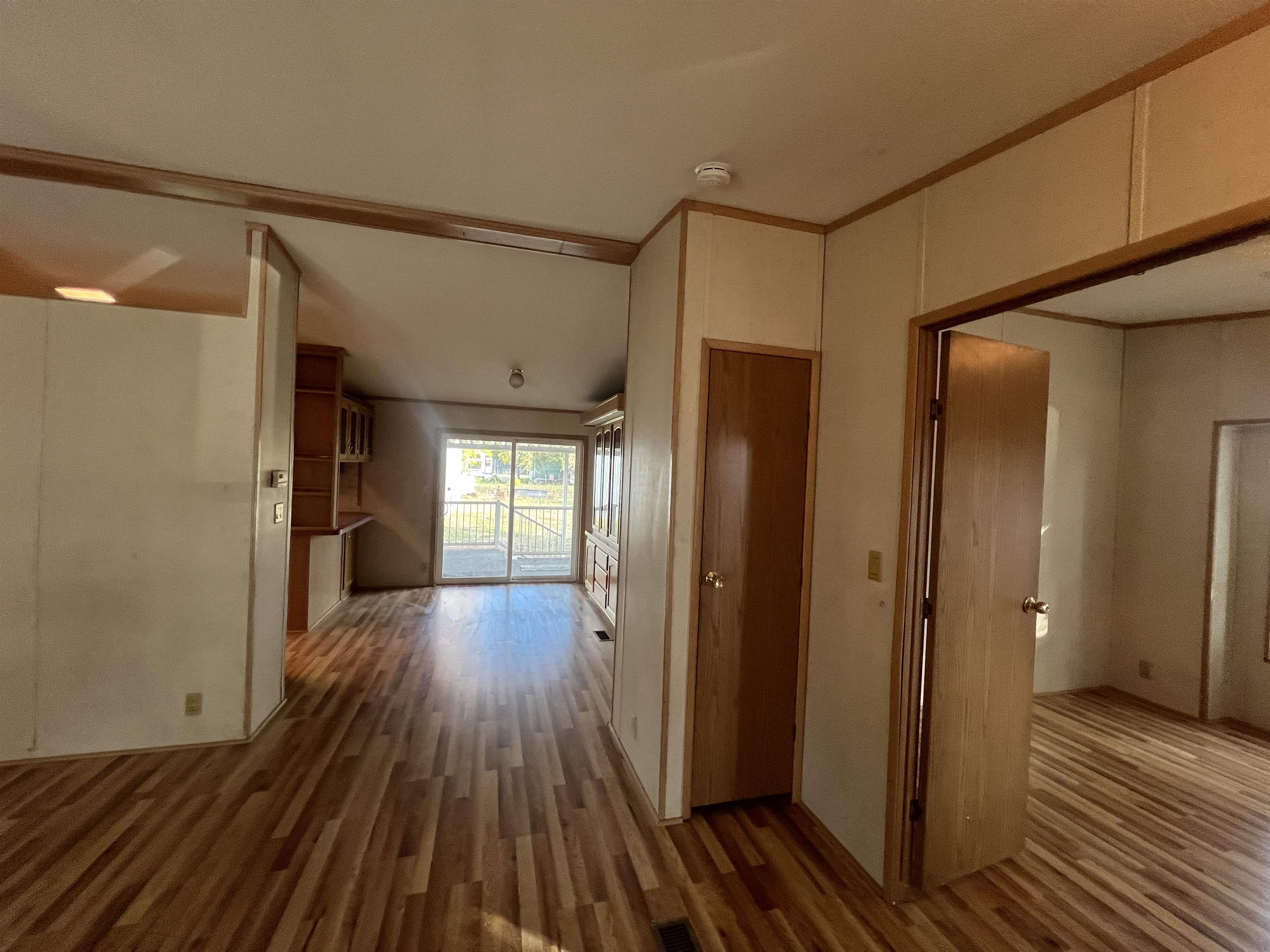 420 W 2nd Ave - Photo 5