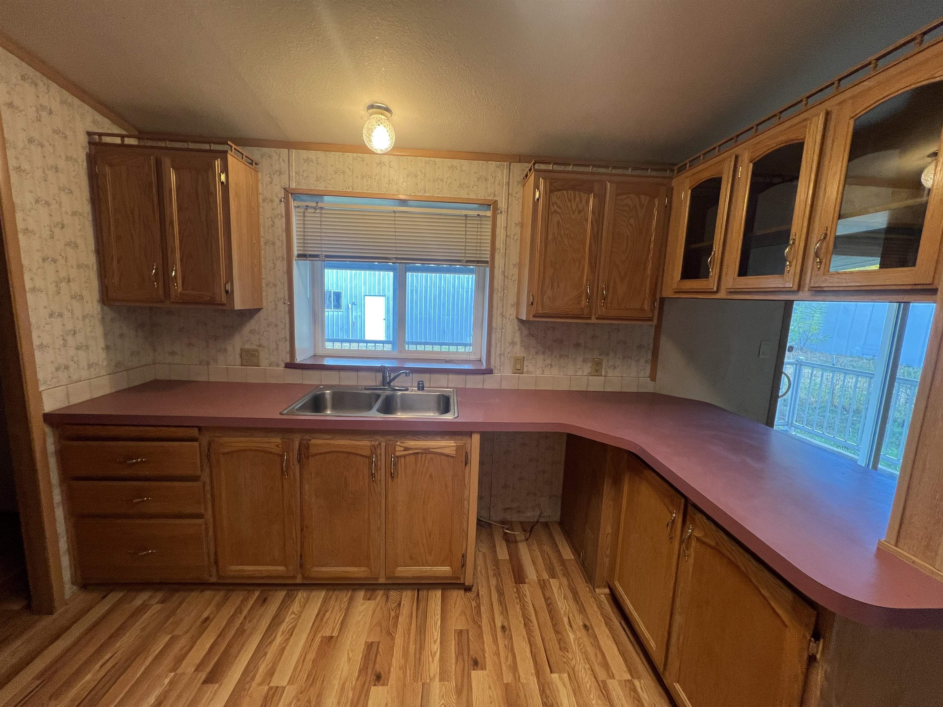 420 W 2nd Ave - Photo 10