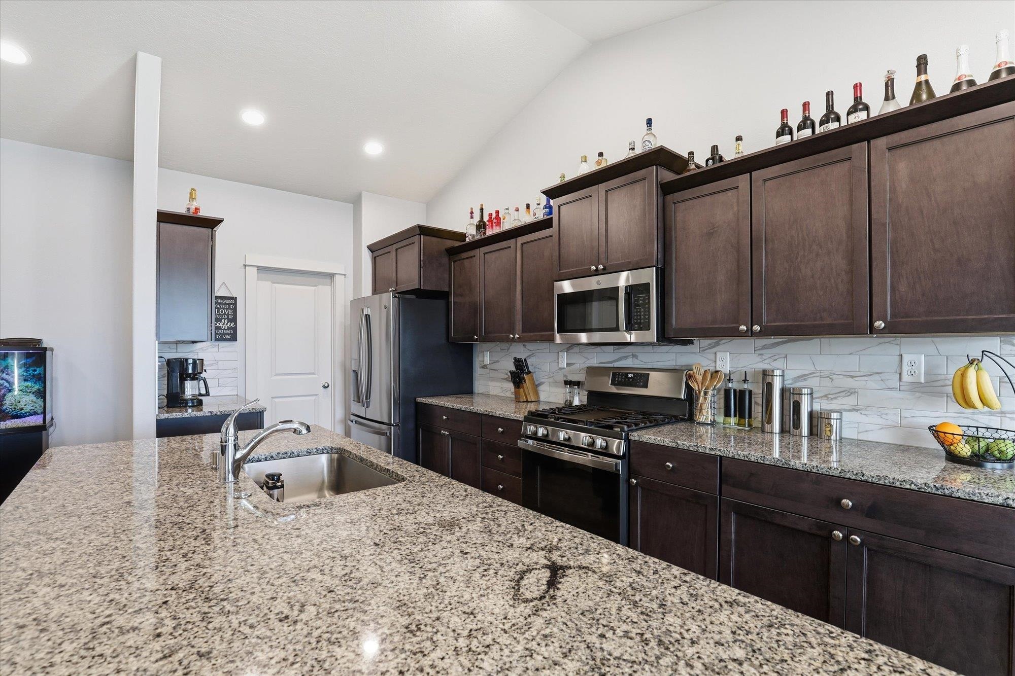 1502 E B St - Photo 12