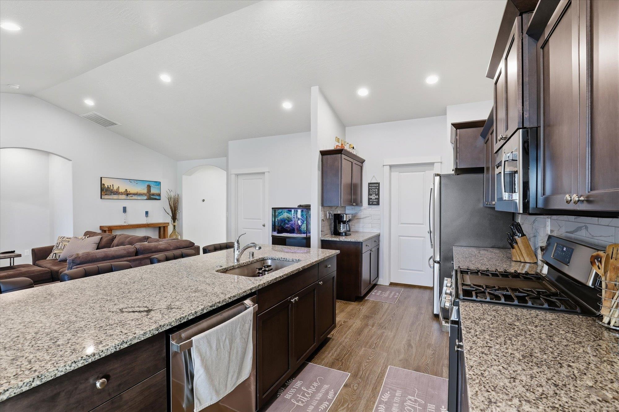 1502 E B St - Photo 14