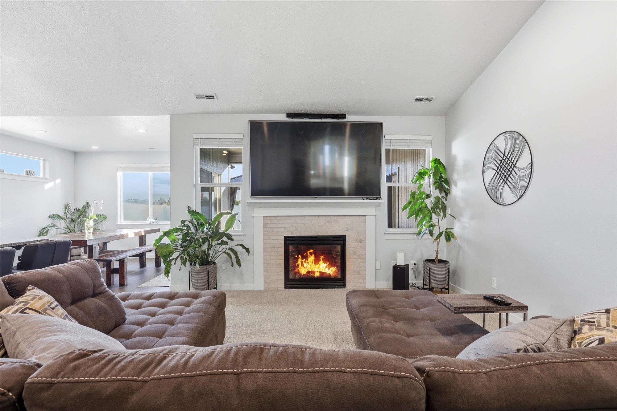 1502 E B St - Photo 4