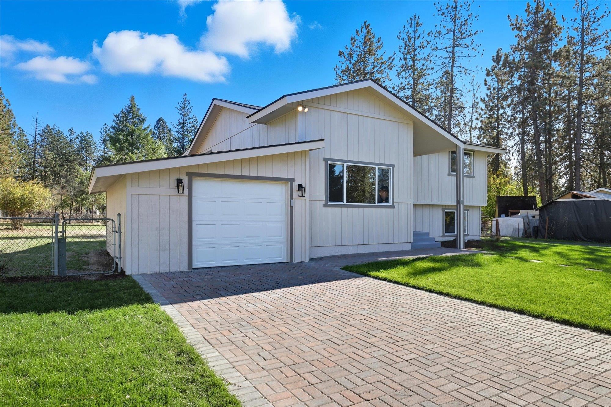 16406 N Tamarac Ln - Photo 2