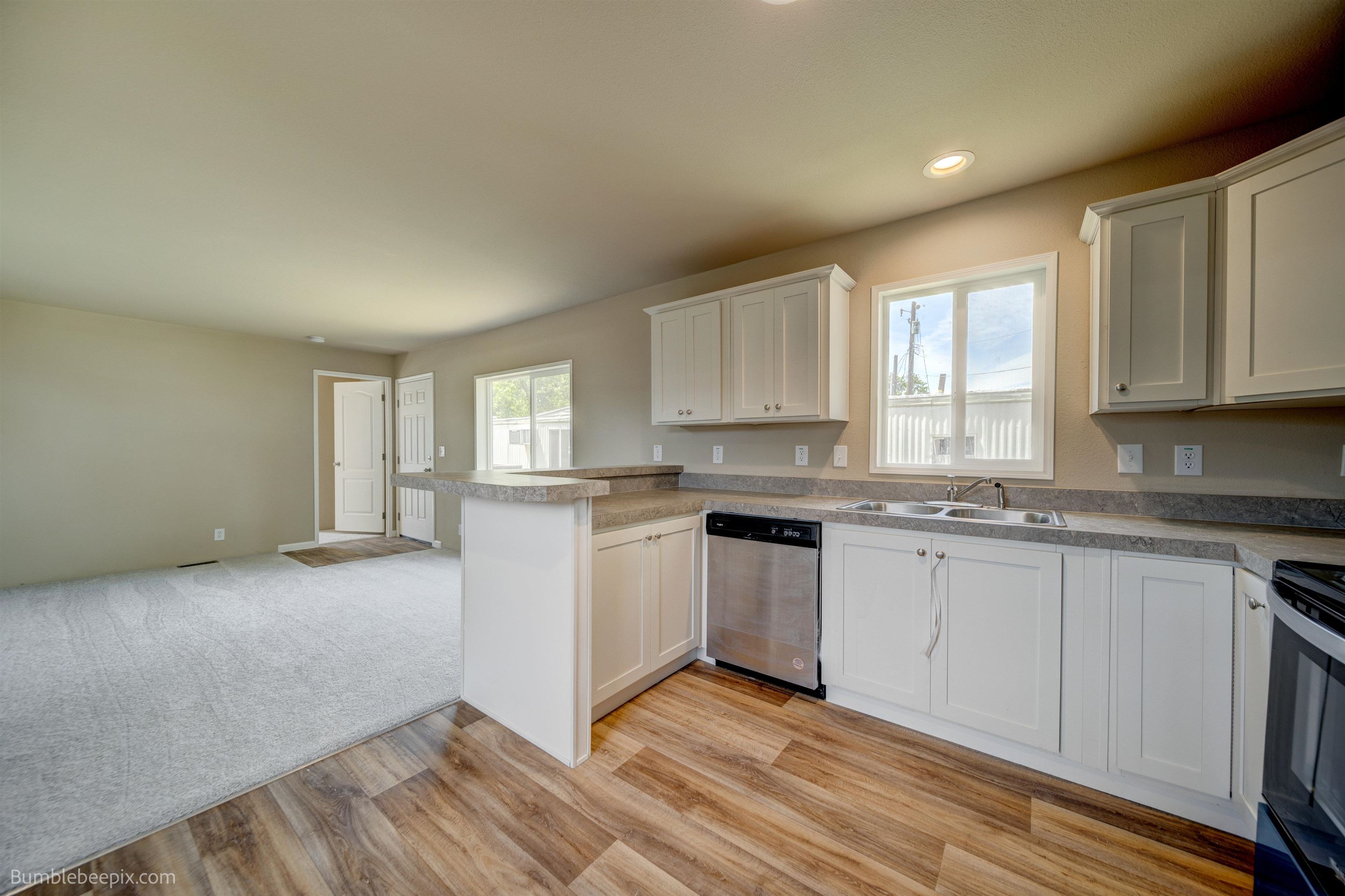 11920 E Mansfield Ave - Photo 12