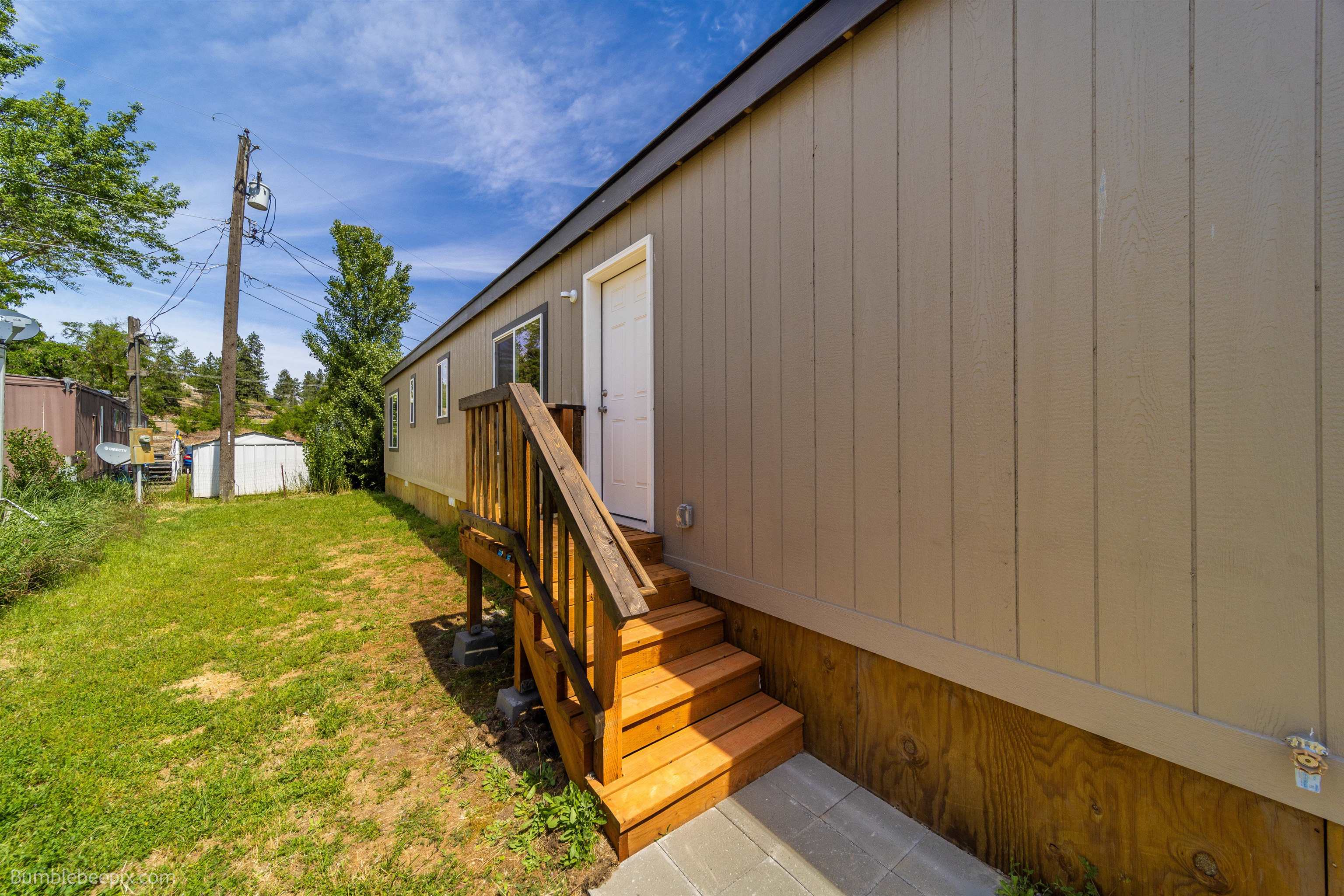 11920 E Mansfield Ave - Photo 3
