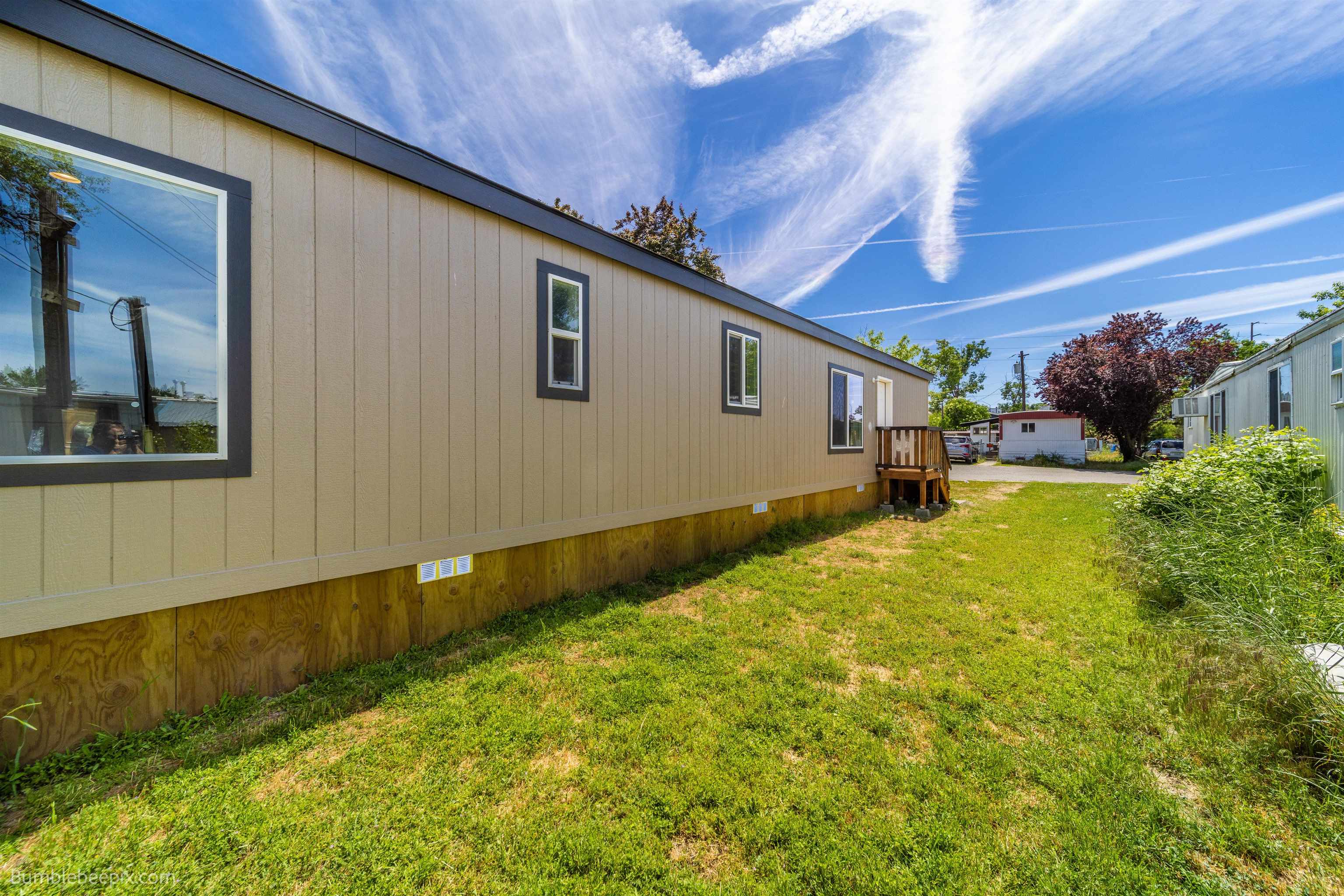 11920 E Mansfield Ave - Photo 5