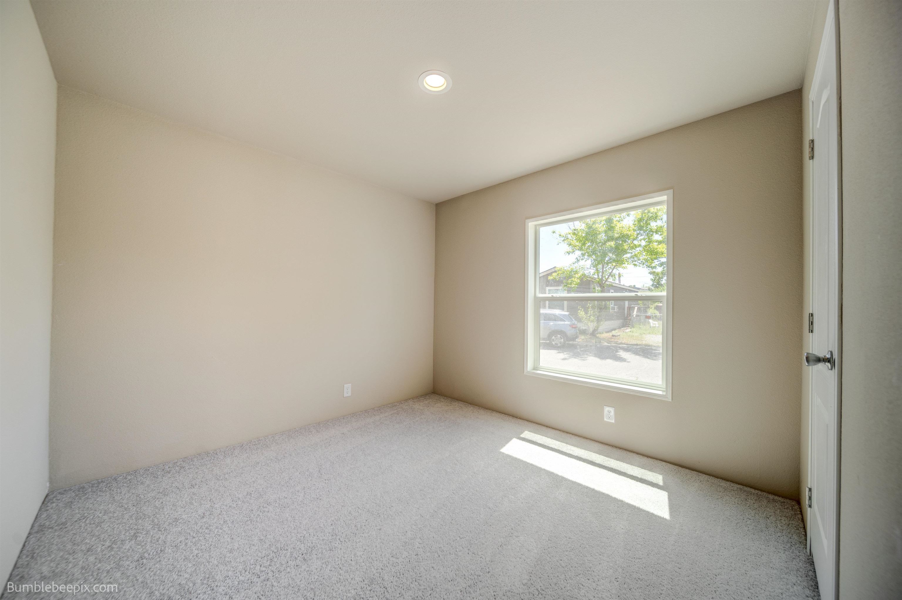 11920 E Mansfield Ave - Photo 7