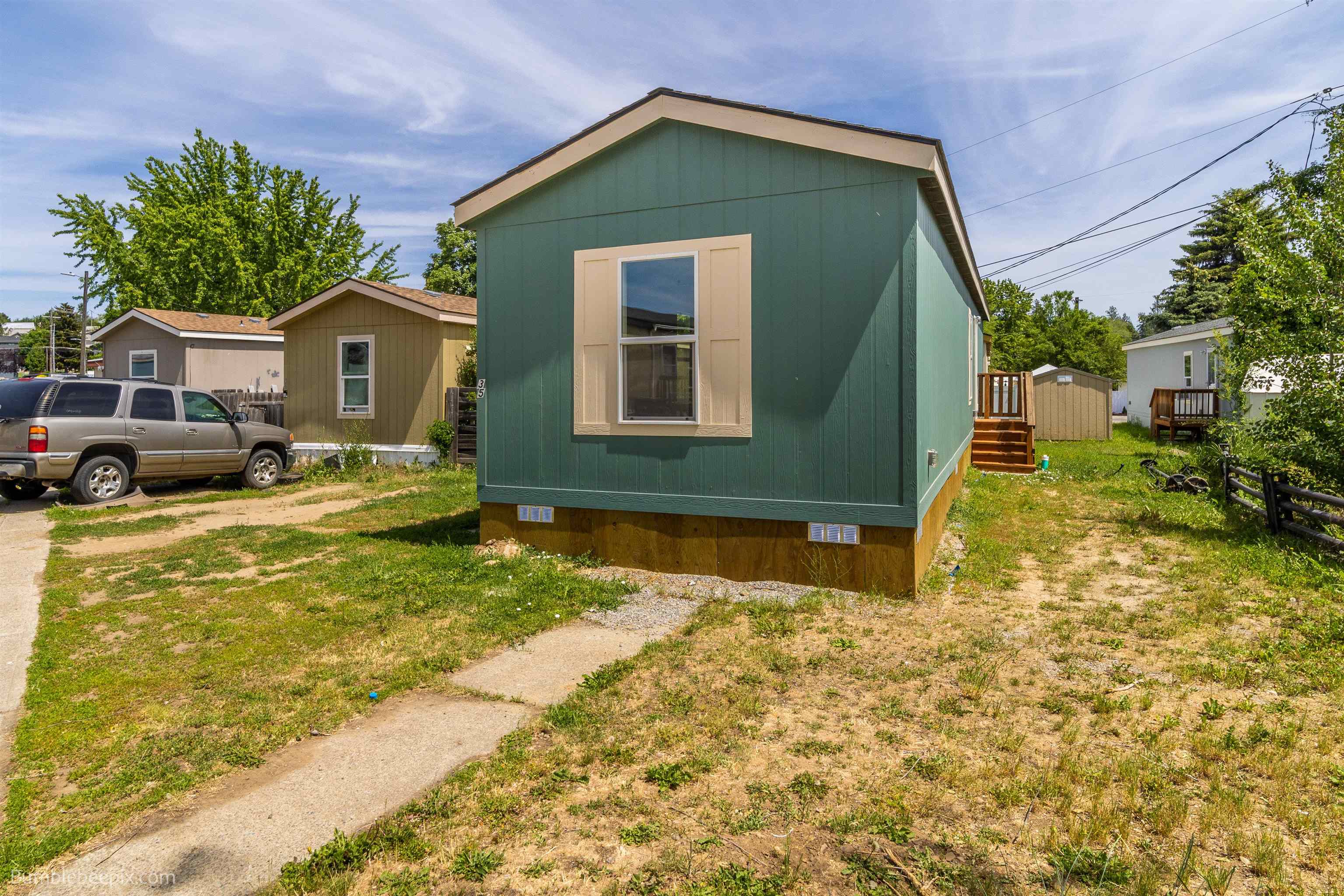 11920 E Mansfield Ave - Photo 2