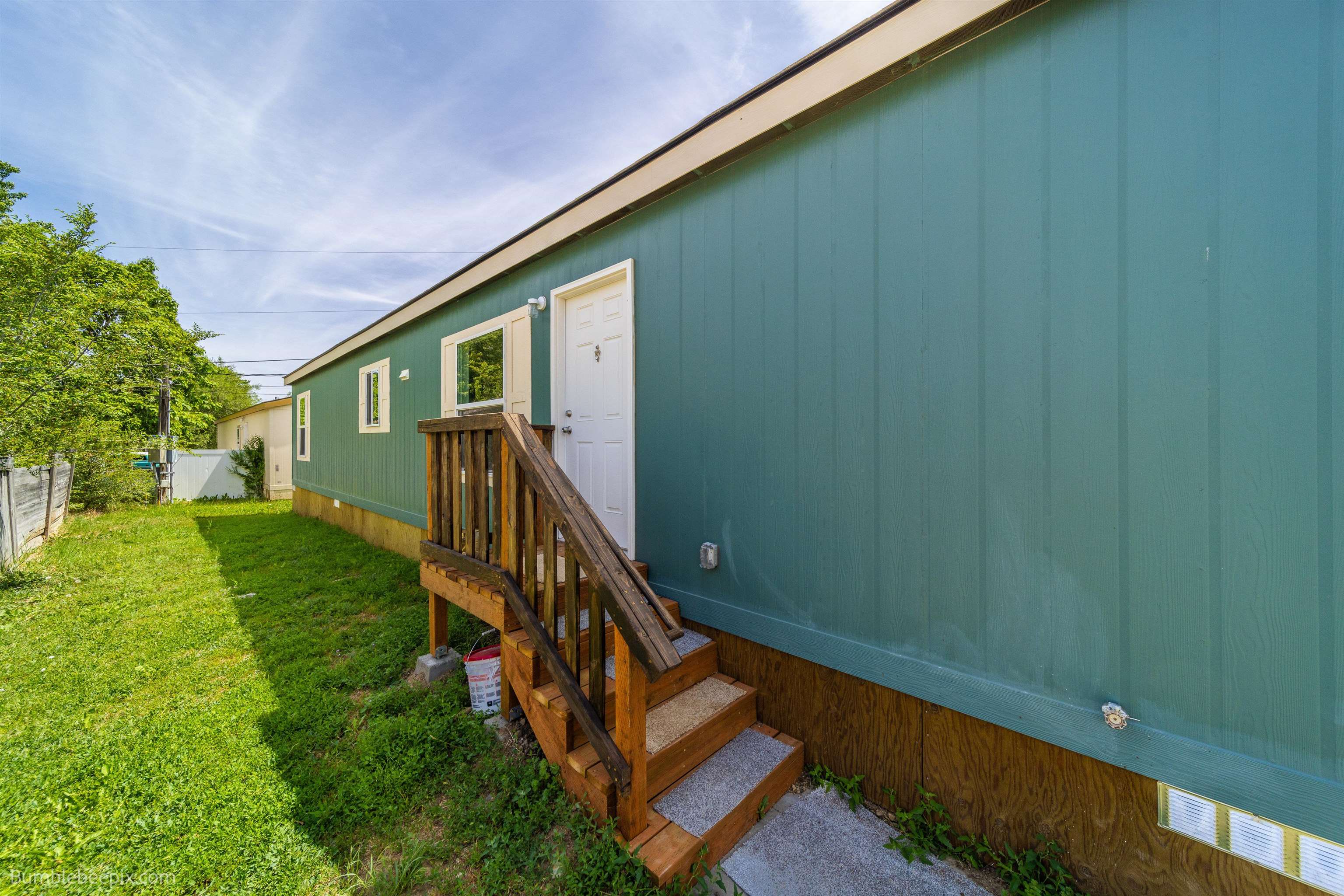 11920 E Mansfield Ave - Photo 3