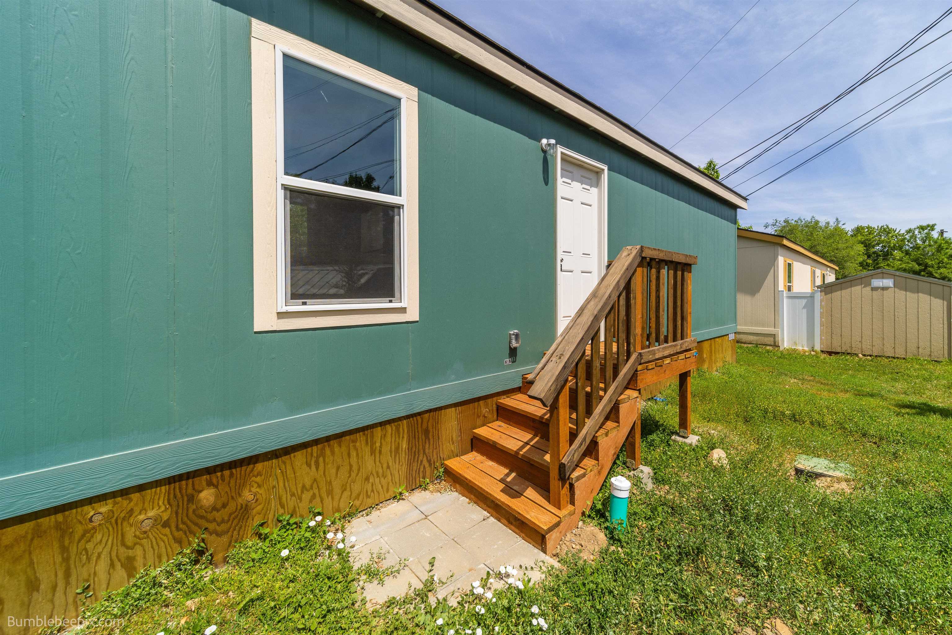 11920 E Mansfield Ave - Photo 6