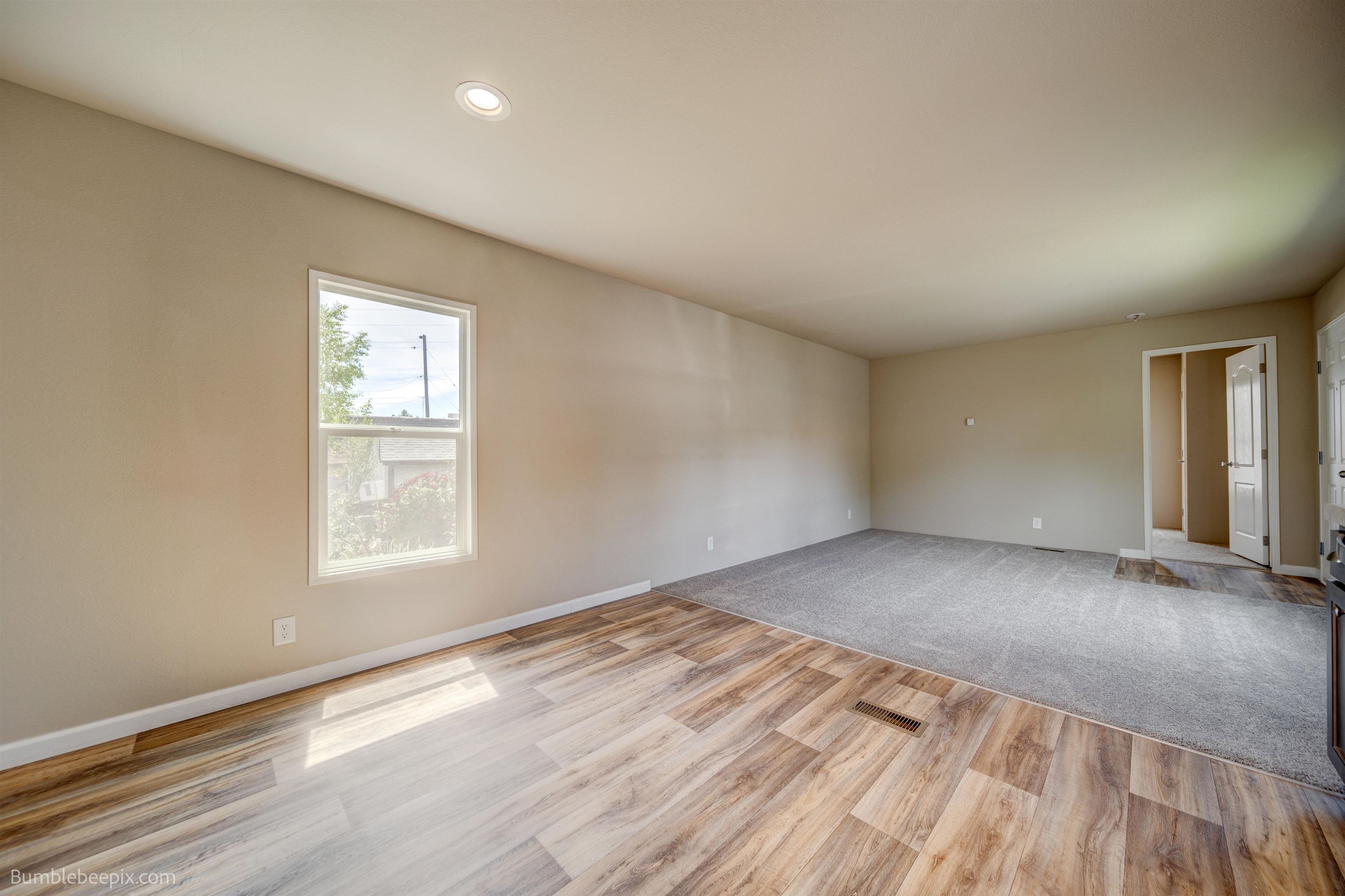 11920 E Mansfield Ave - Photo 7