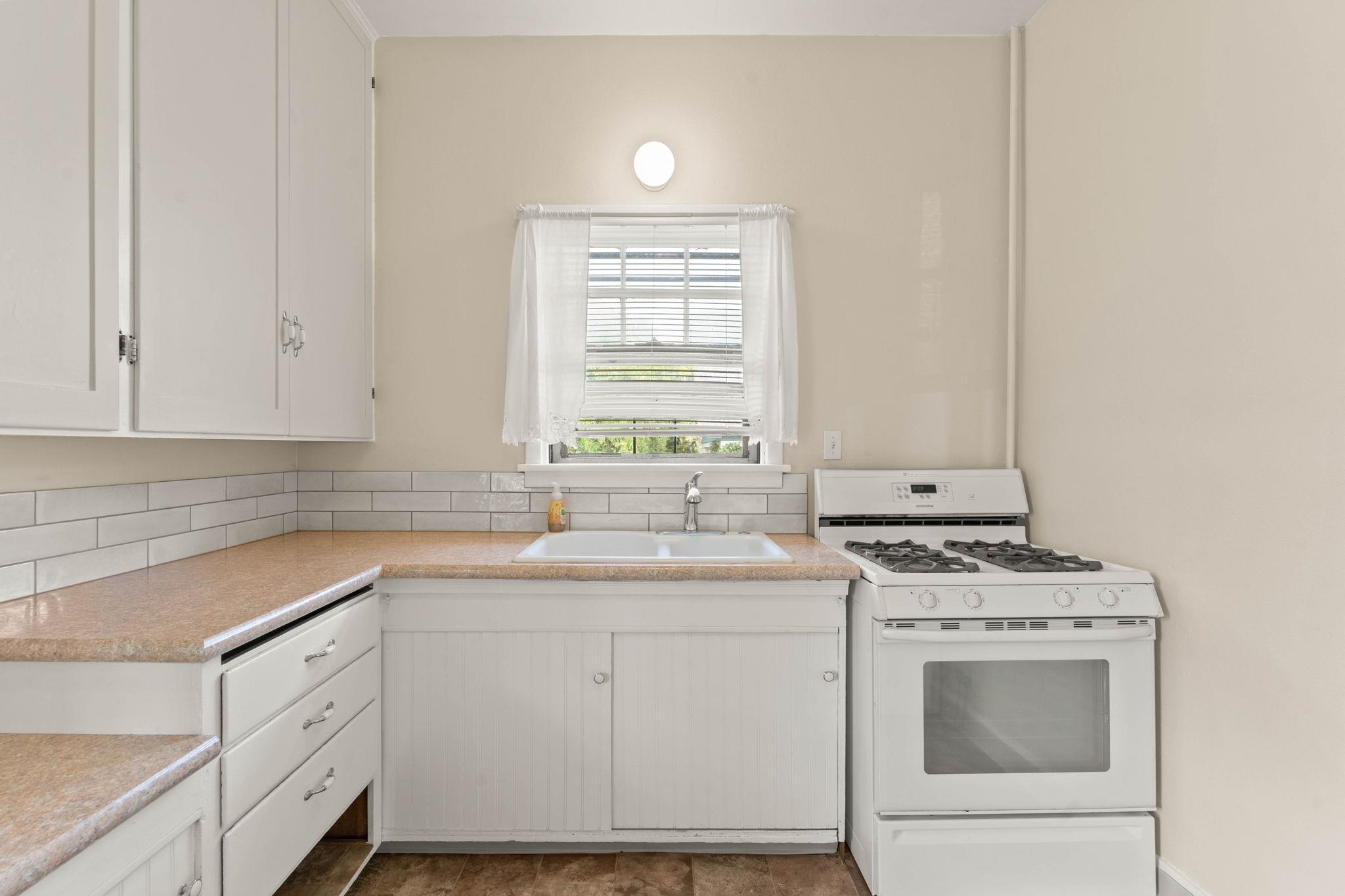 1414 N Lincoln St - Photo 13