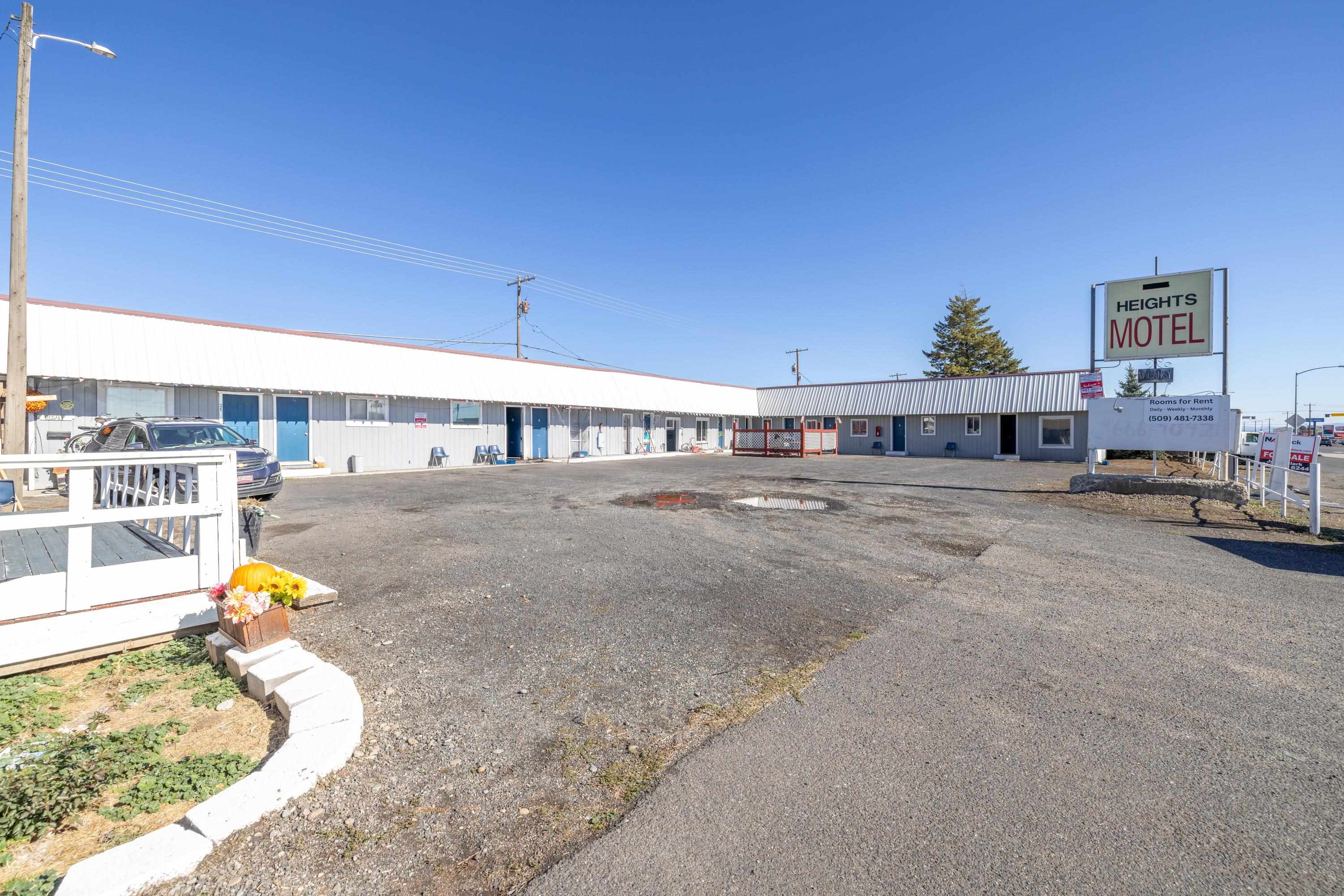 13504 W Sunset Hwy - Photo 1